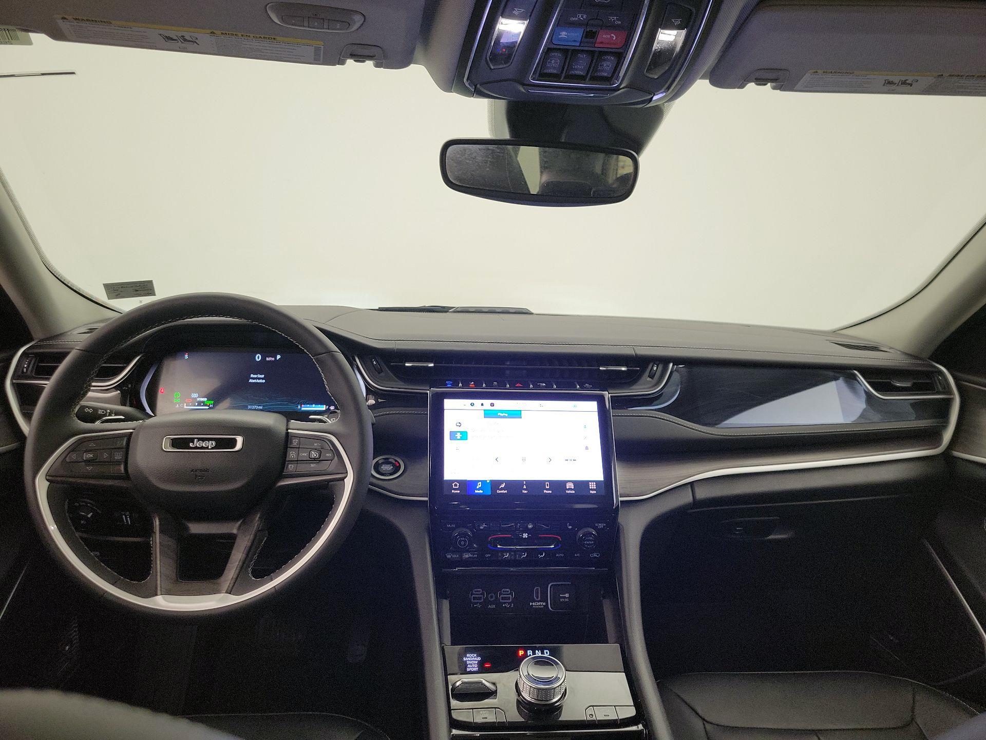 Thumbnail: 2022 Jeep Grand Cherokee - 9
