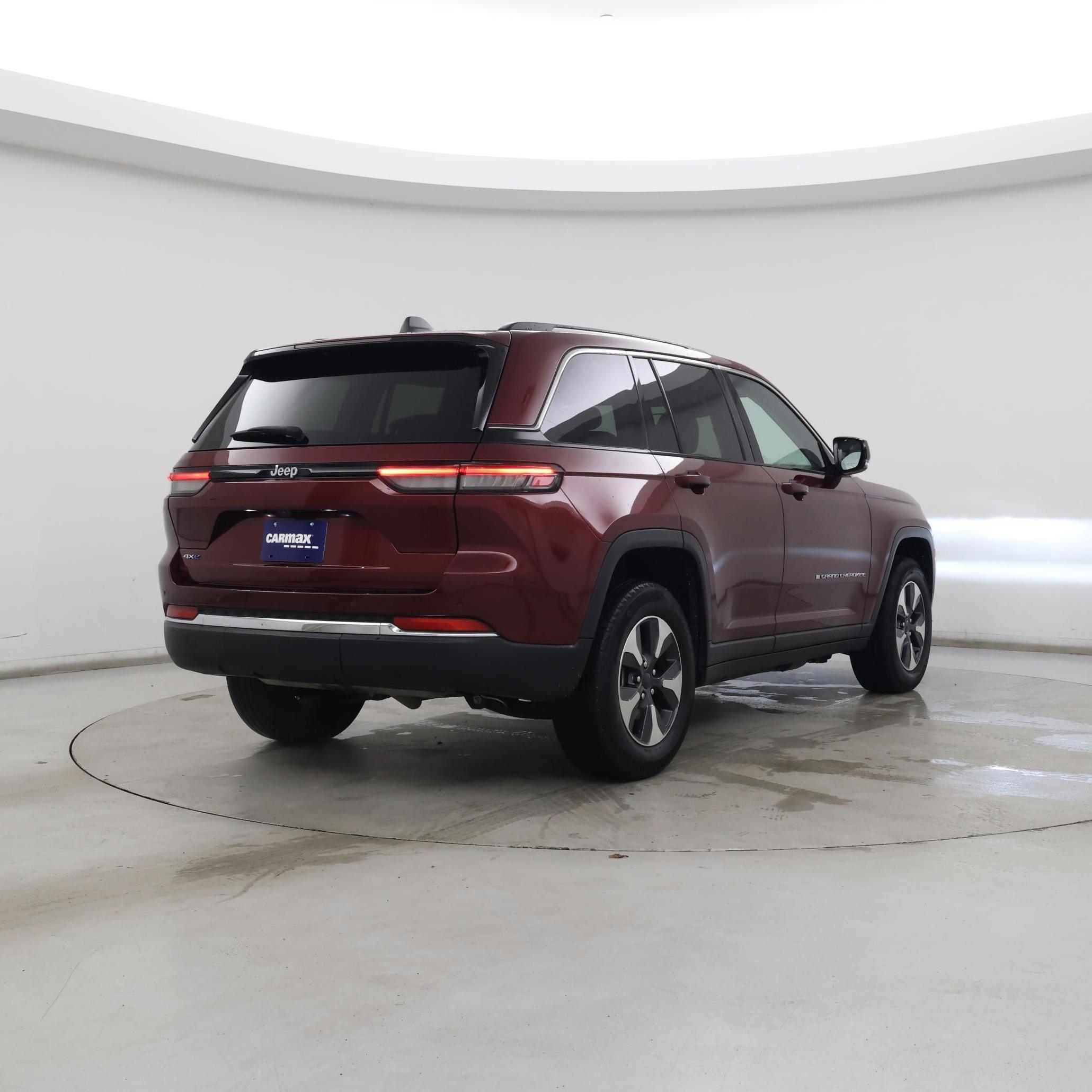Thumbnail: 2022 Jeep Grand Cherokee - 8
