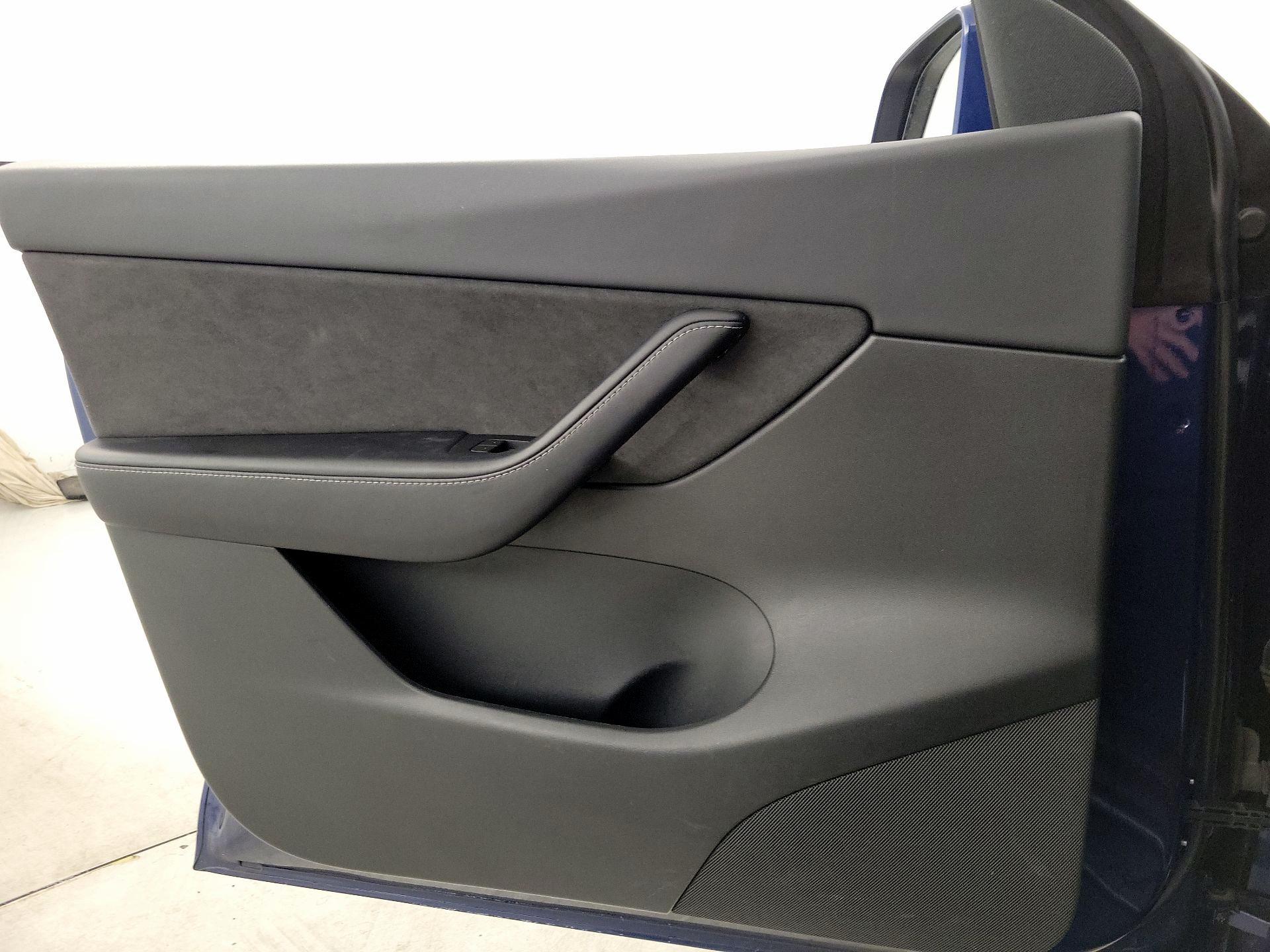 Thumbnail: 2022 Tesla Model Y - 12