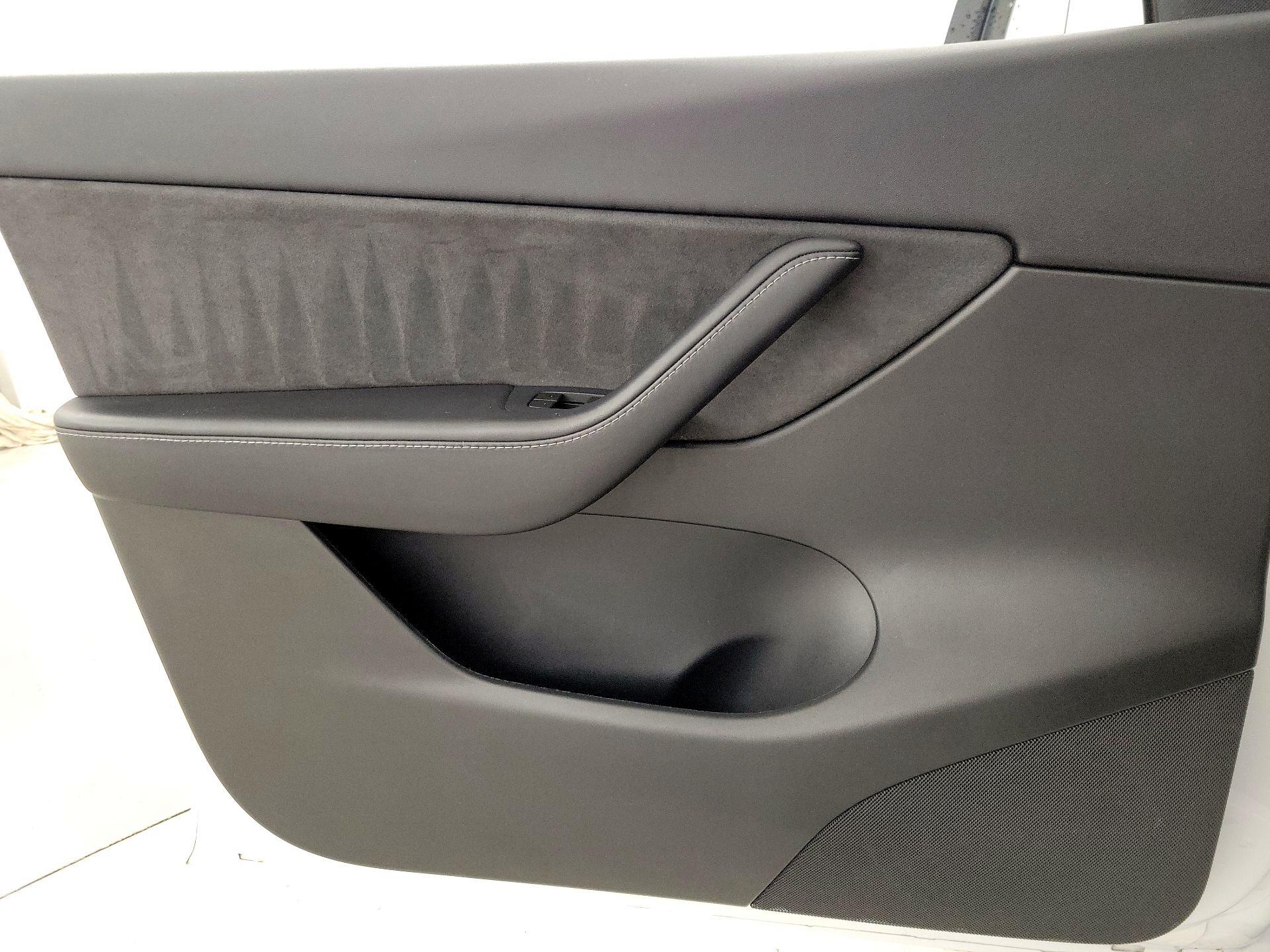 Thumbnail: 2021 Tesla Model Y - 12