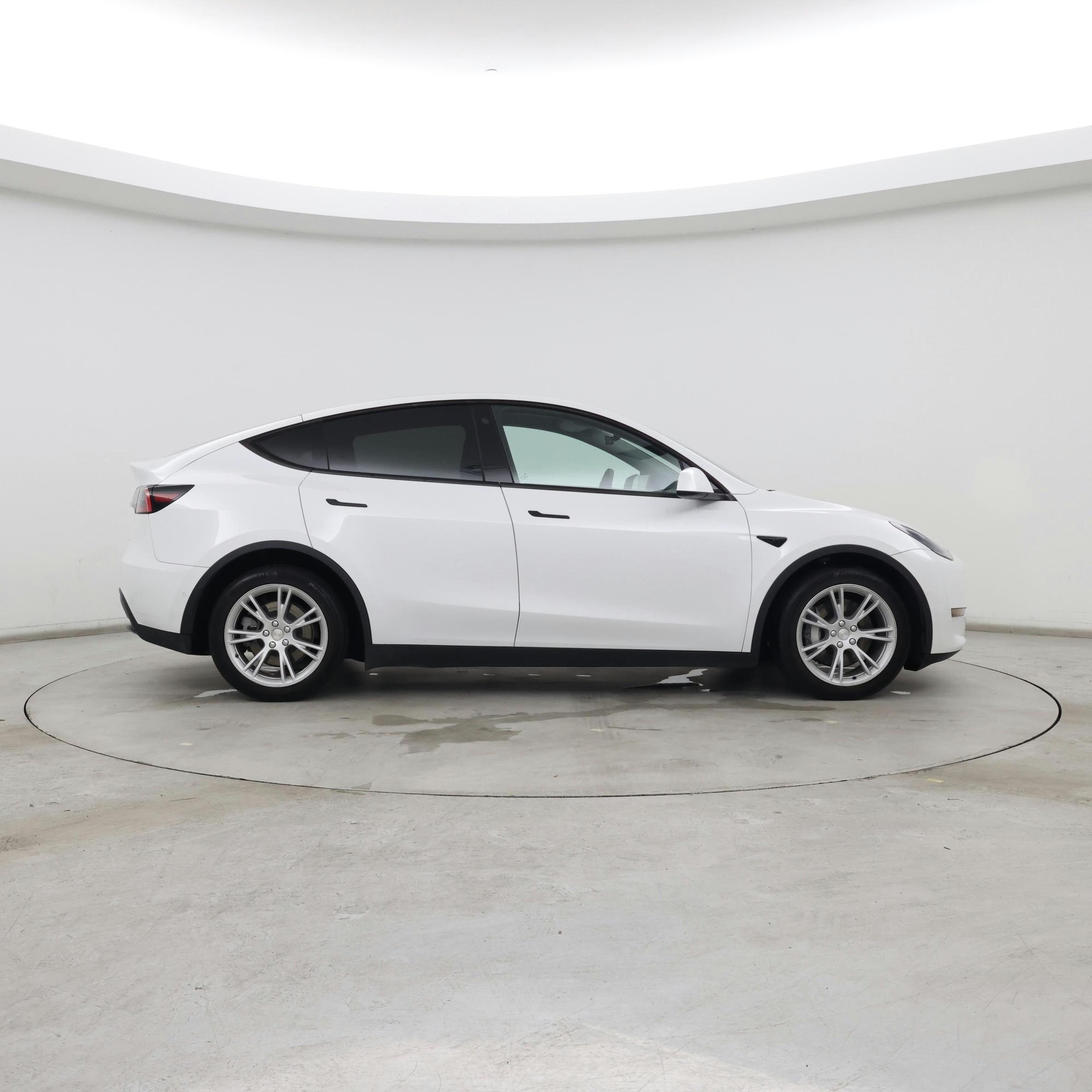 Thumbnail: 2021 Tesla Model Y - 7