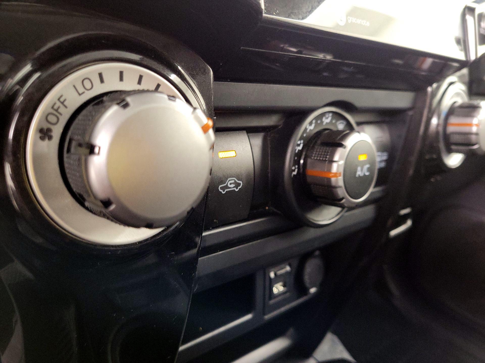 Thumbnail: 2022 Toyota 4Runner - 17