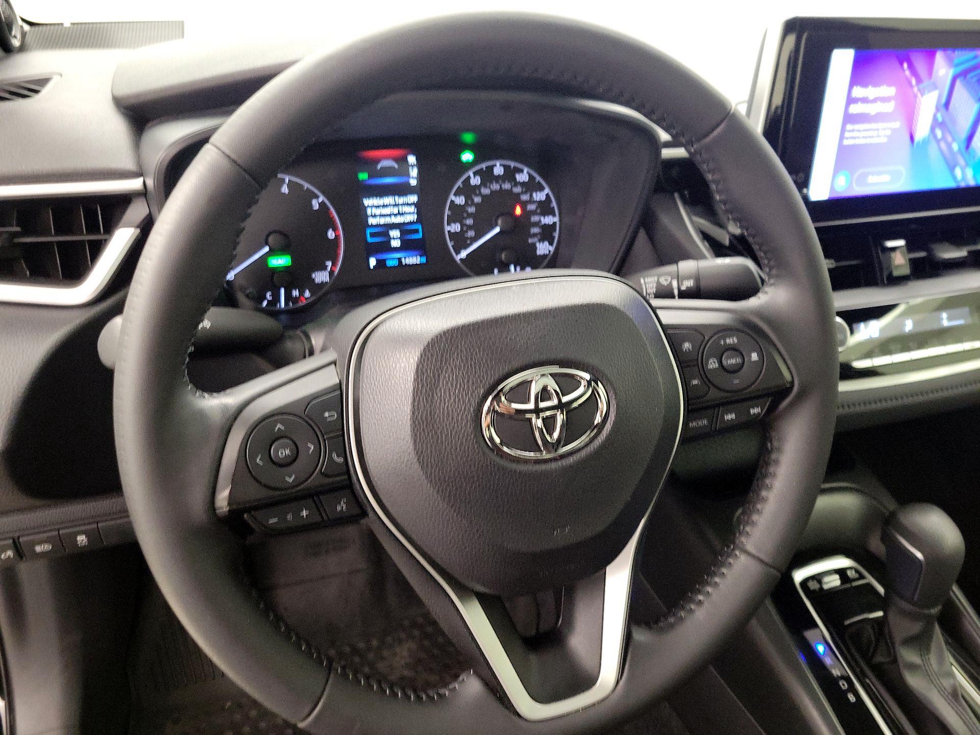 Thumbnail: 2023 Toyota Corolla - 10