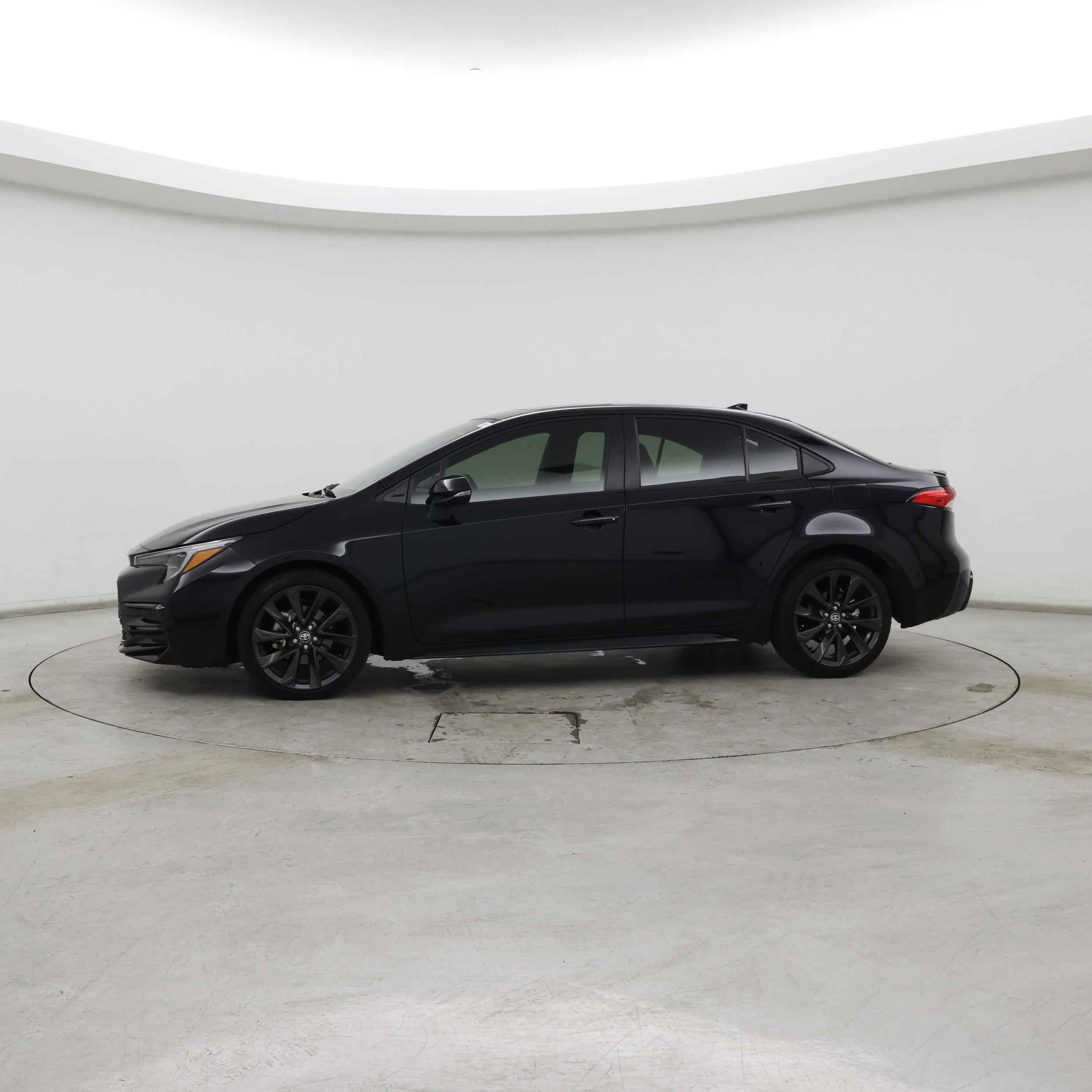Thumbnail: 2023 Toyota Corolla - 3