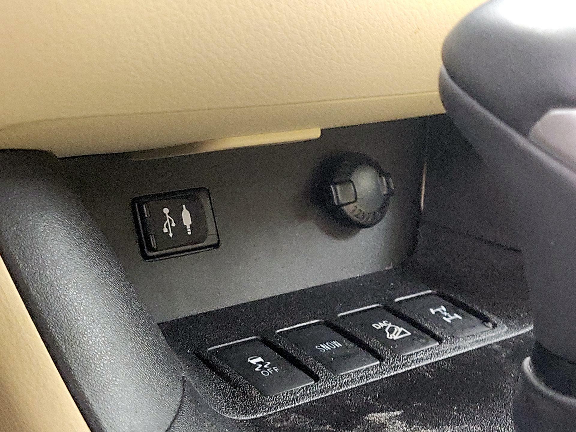 Thumbnail: 2016 Toyota Highlander - 19