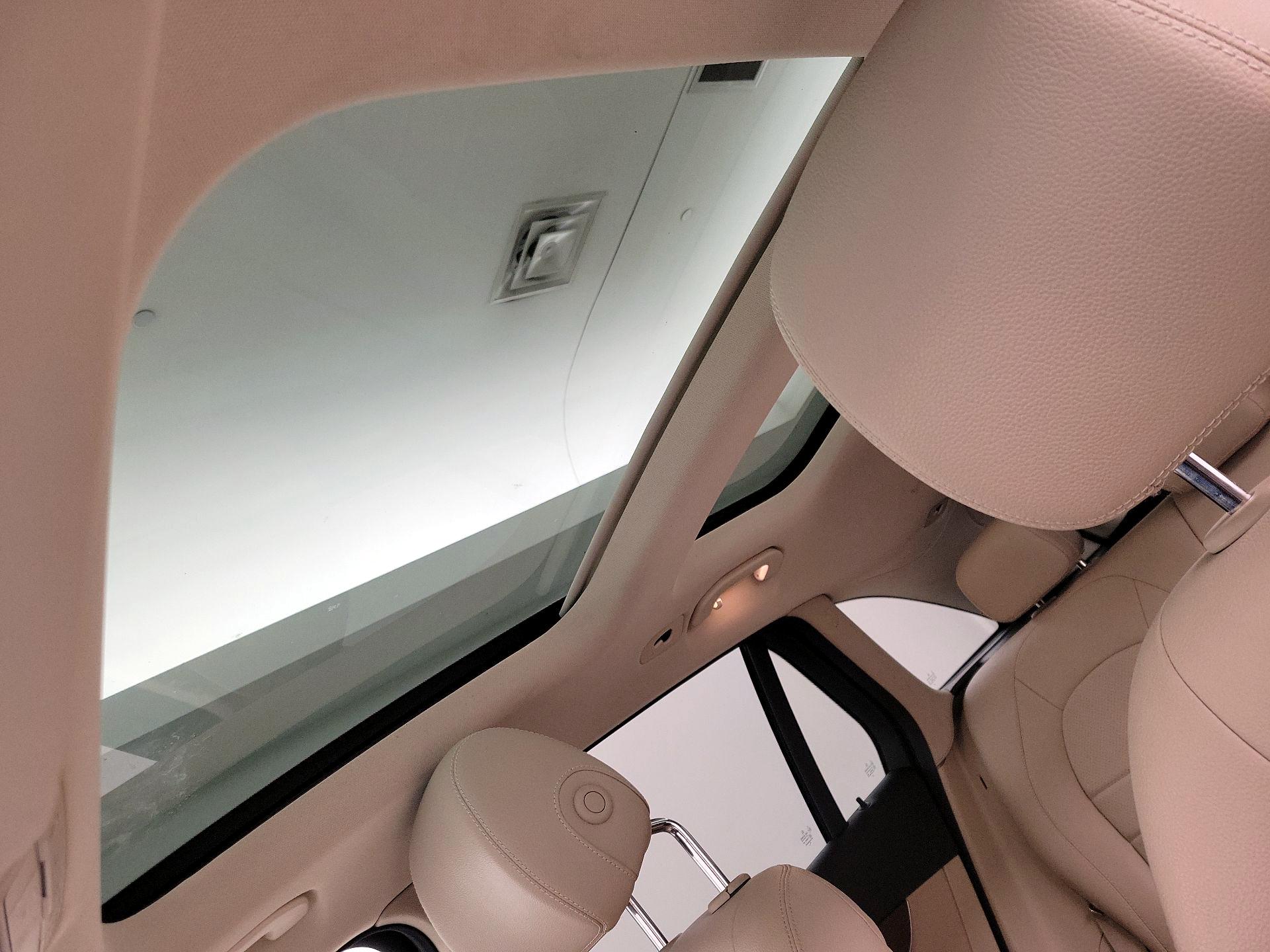 Thumbnail: 2021 Mercedes-Benz GLC - 19