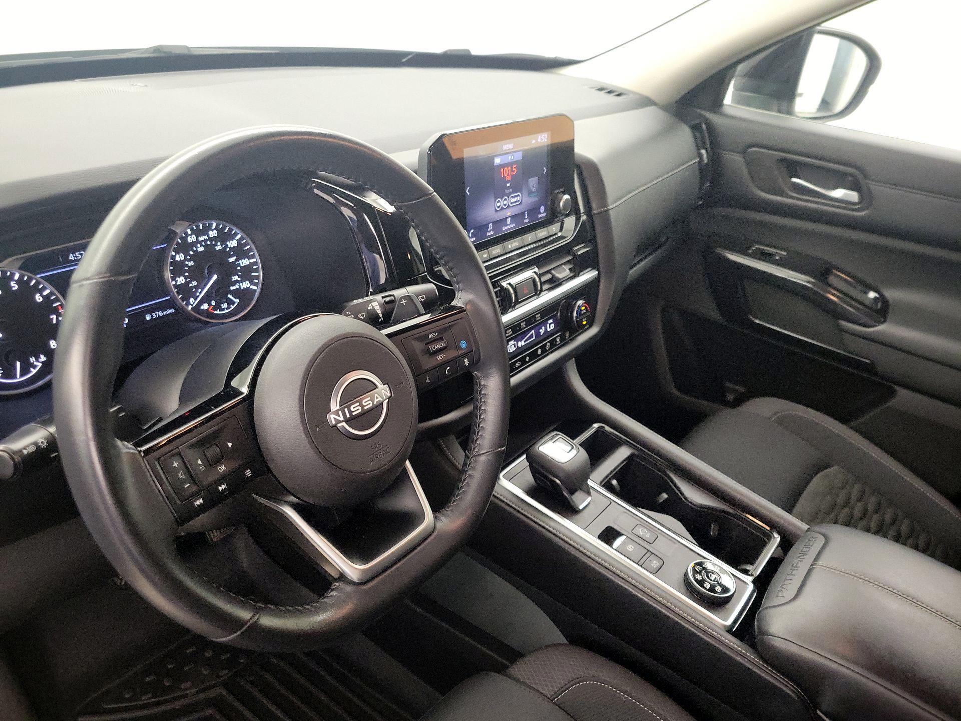 Thumbnail: 2022 Nissan Pathfinder - 9