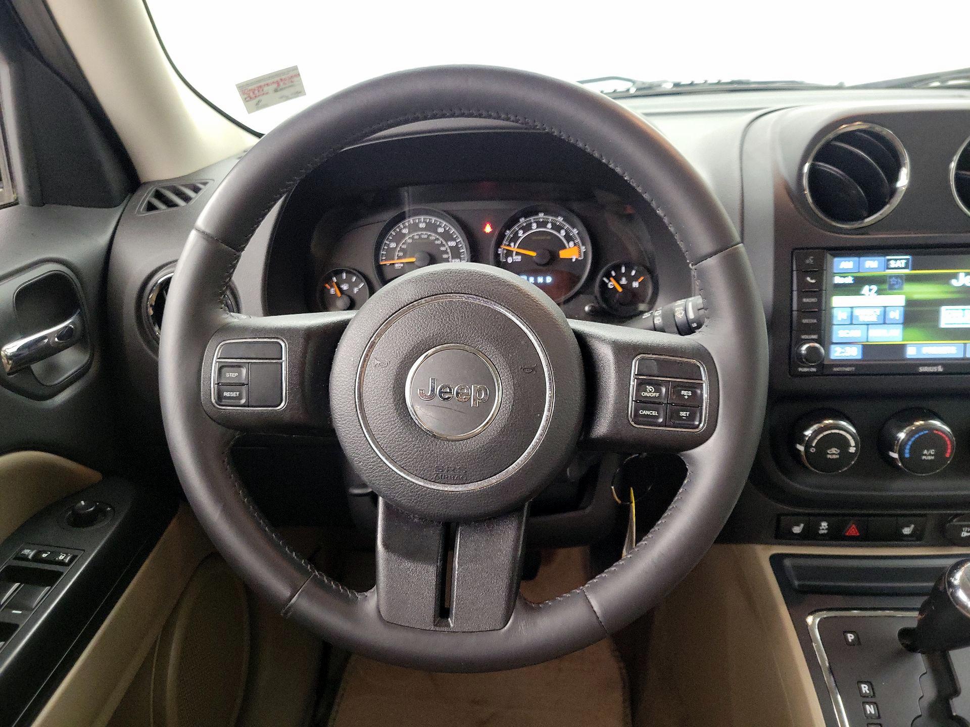 Thumbnail: 2016 Jeep Patriot - 10