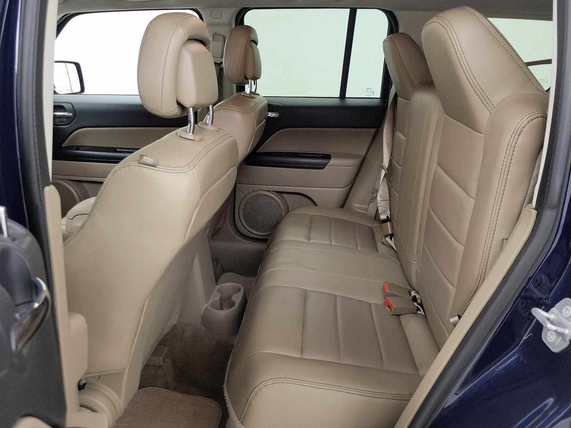 Thumbnail: 2016 Jeep Patriot - 19