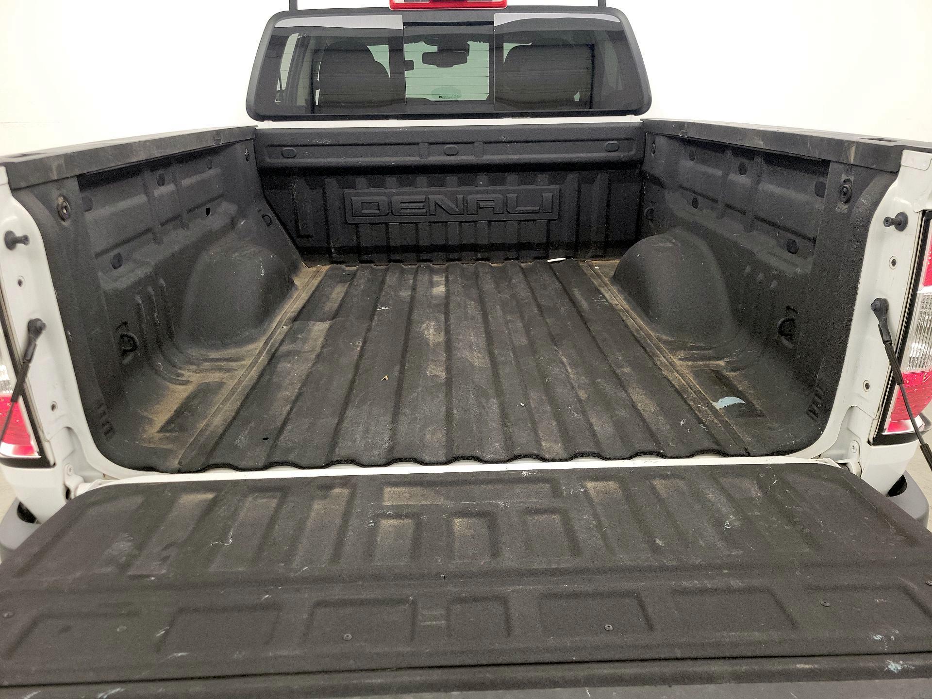 Thumbnail: 2018 GMC Canyon - 20