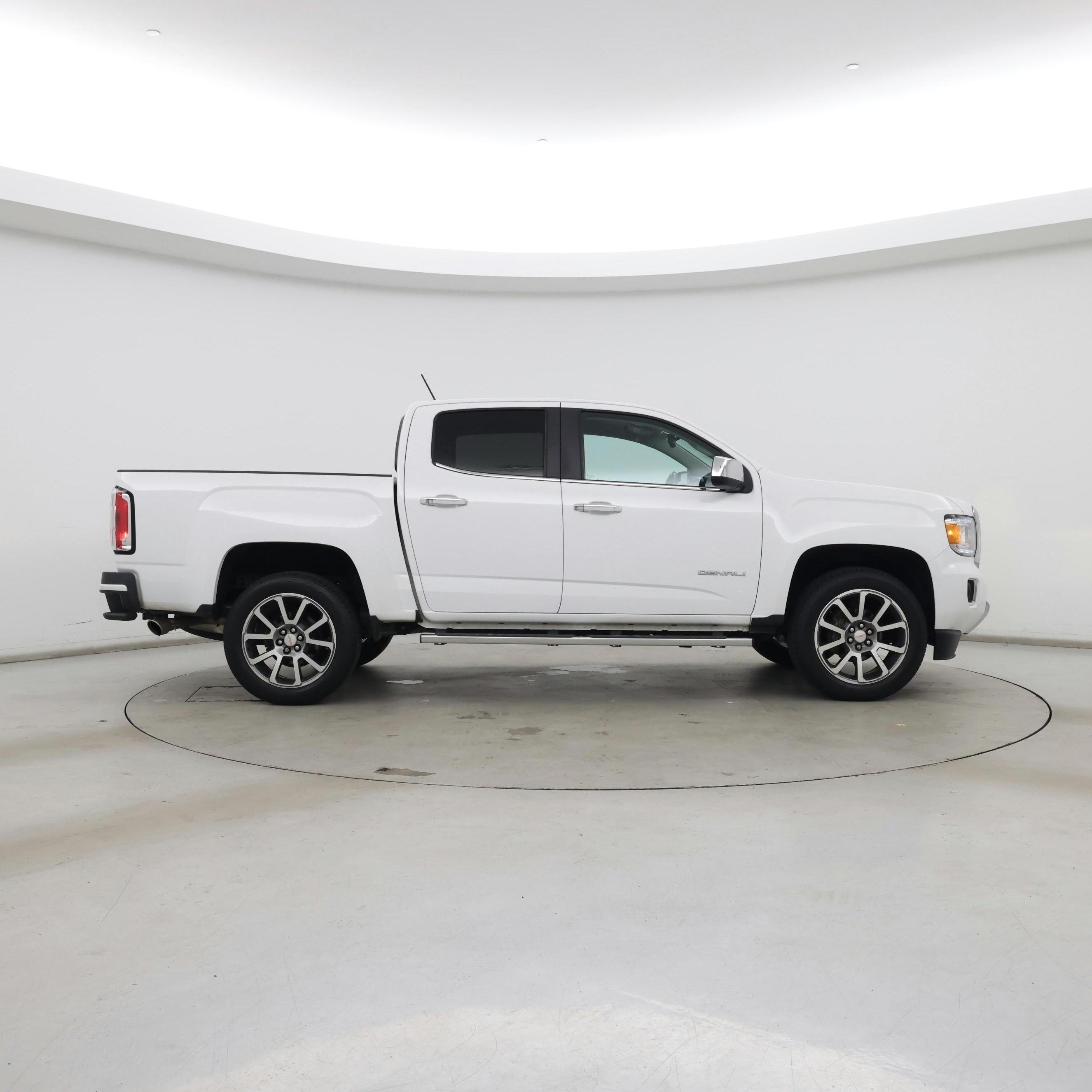 Thumbnail: 2018 GMC Canyon - 7