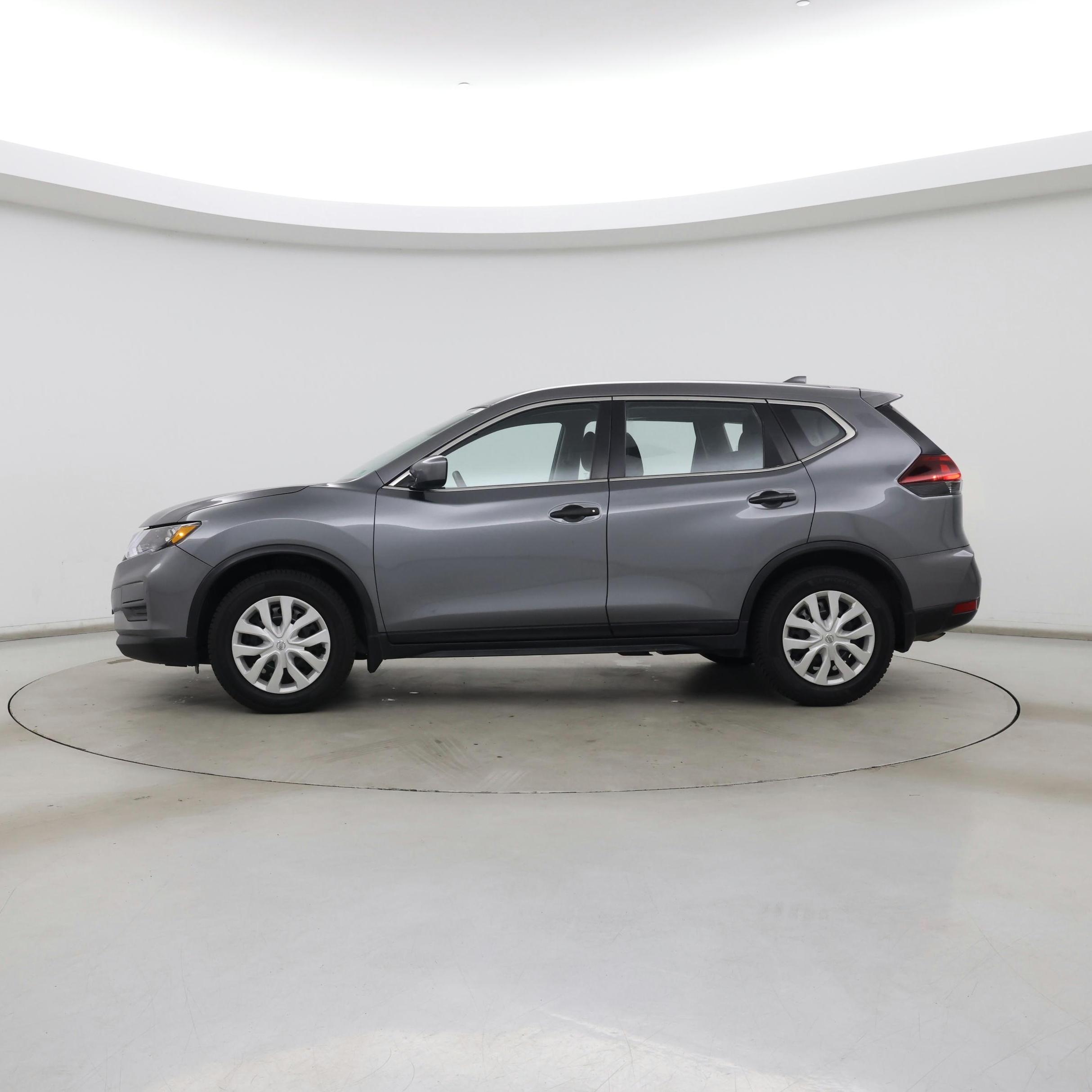 Thumbnail: 2020 Nissan Rogue - 3
