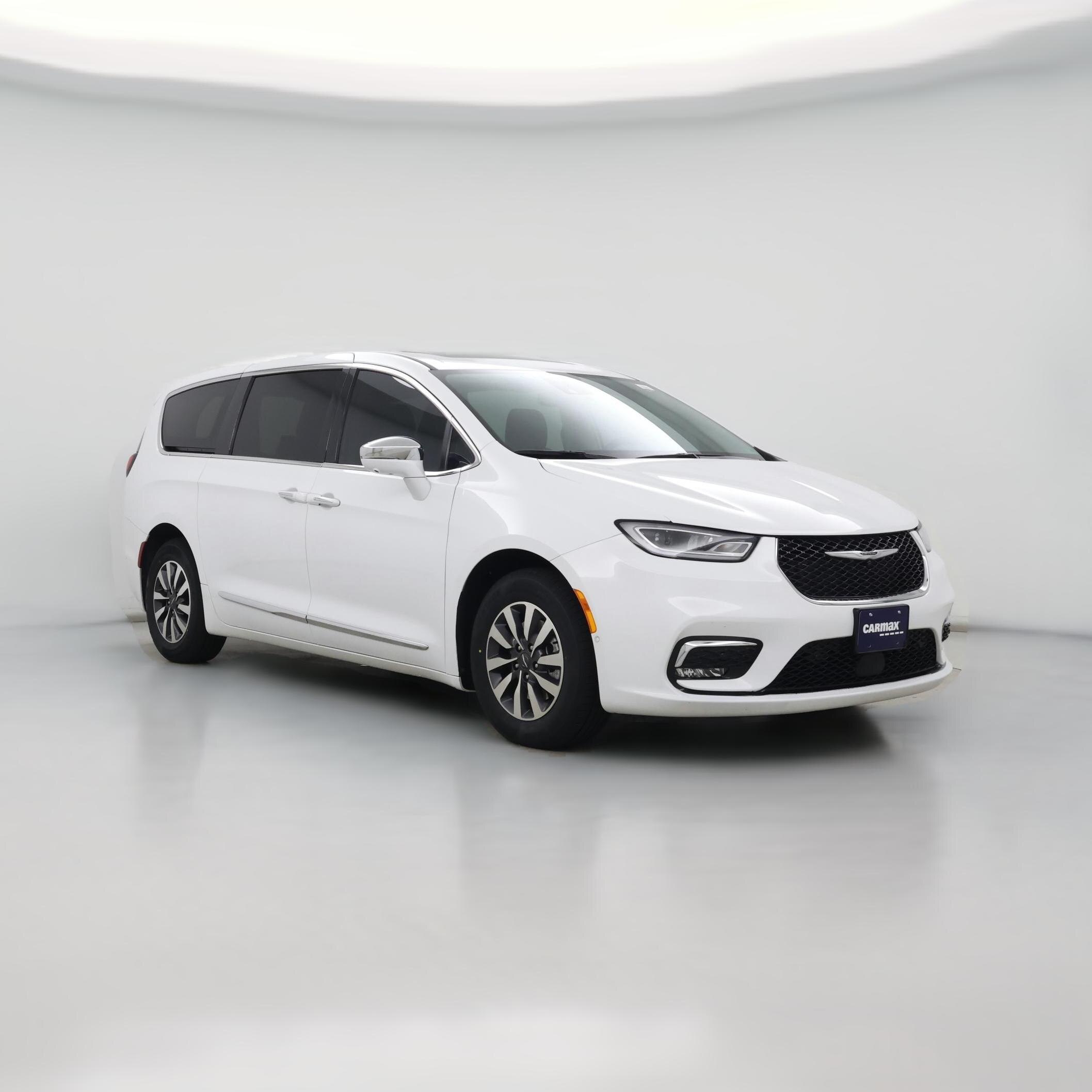 Thumbnail: 2022 Chrysler Pacifica - 1