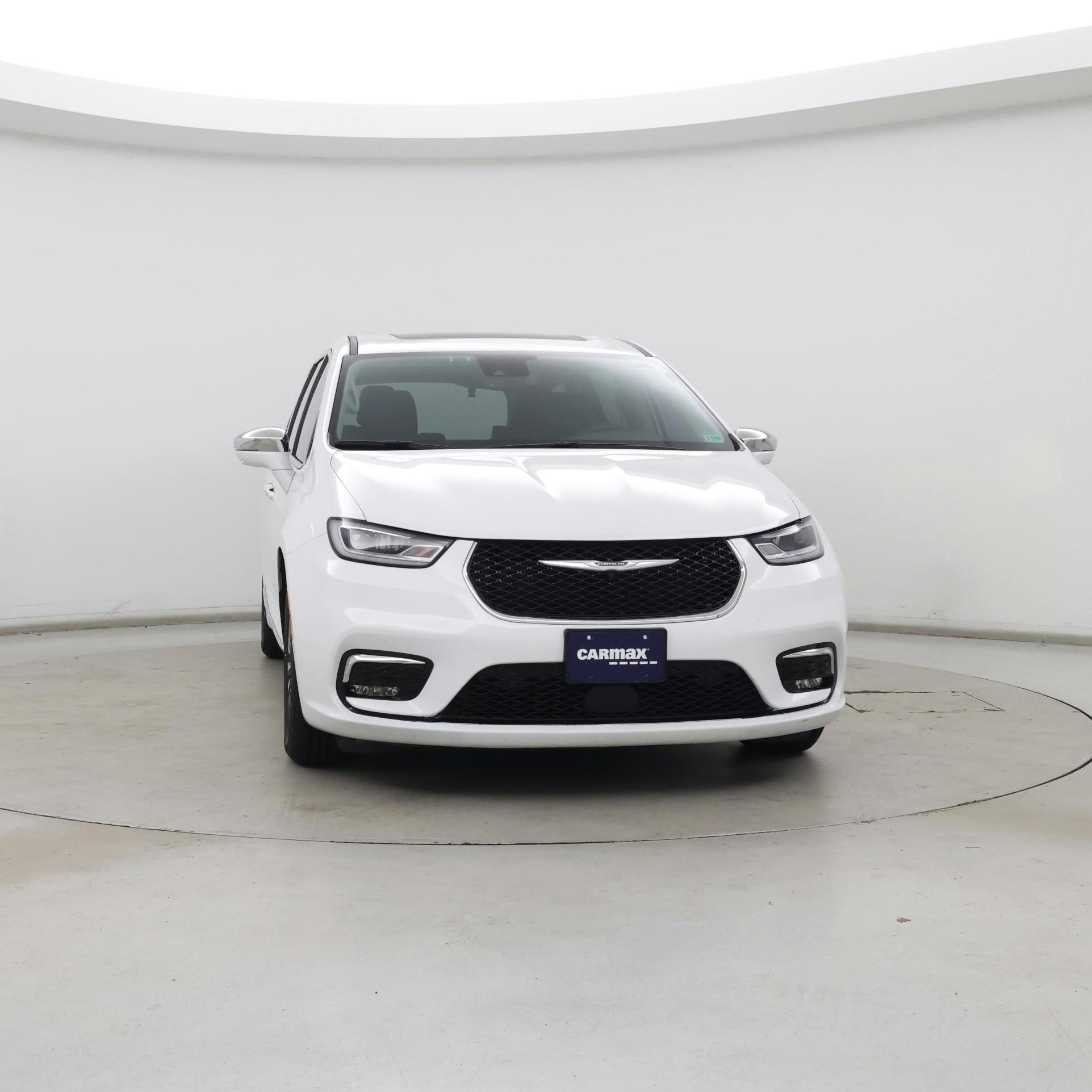 Thumbnail: 2022 Chrysler Pacifica - 5