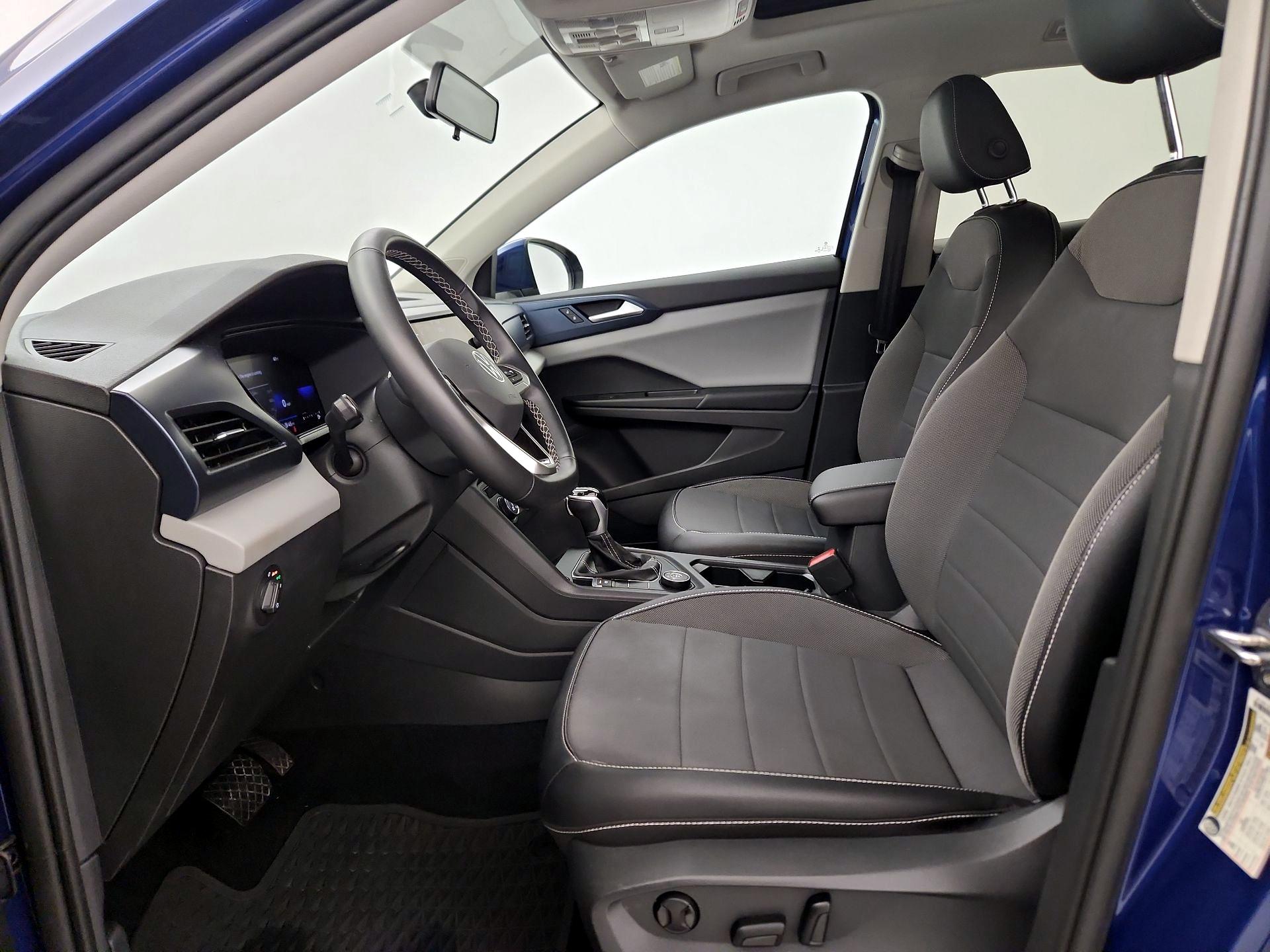 Thumbnail: 2022 Volkswagen Taos - 11