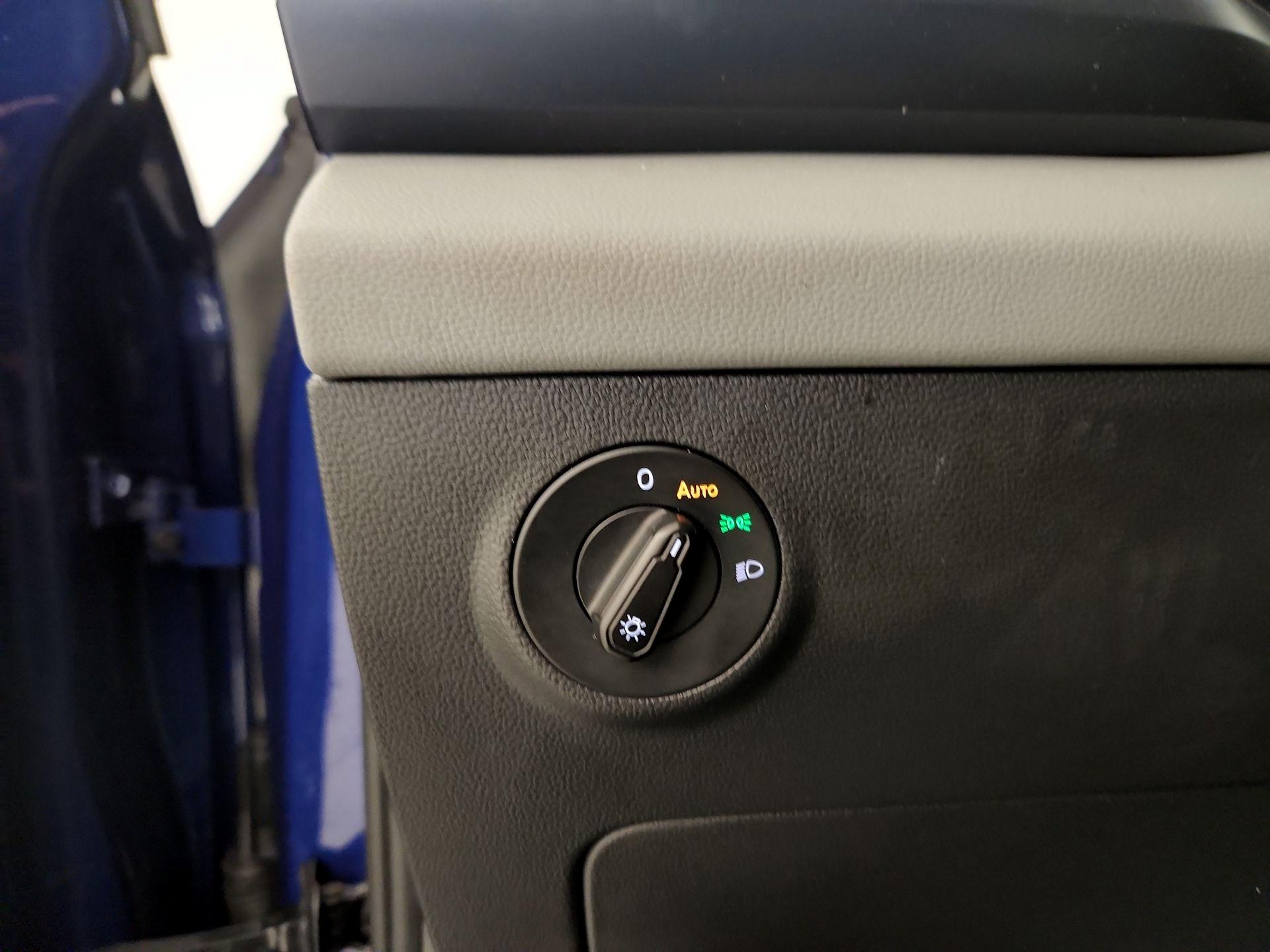 Thumbnail: 2022 Volkswagen Taos - 13