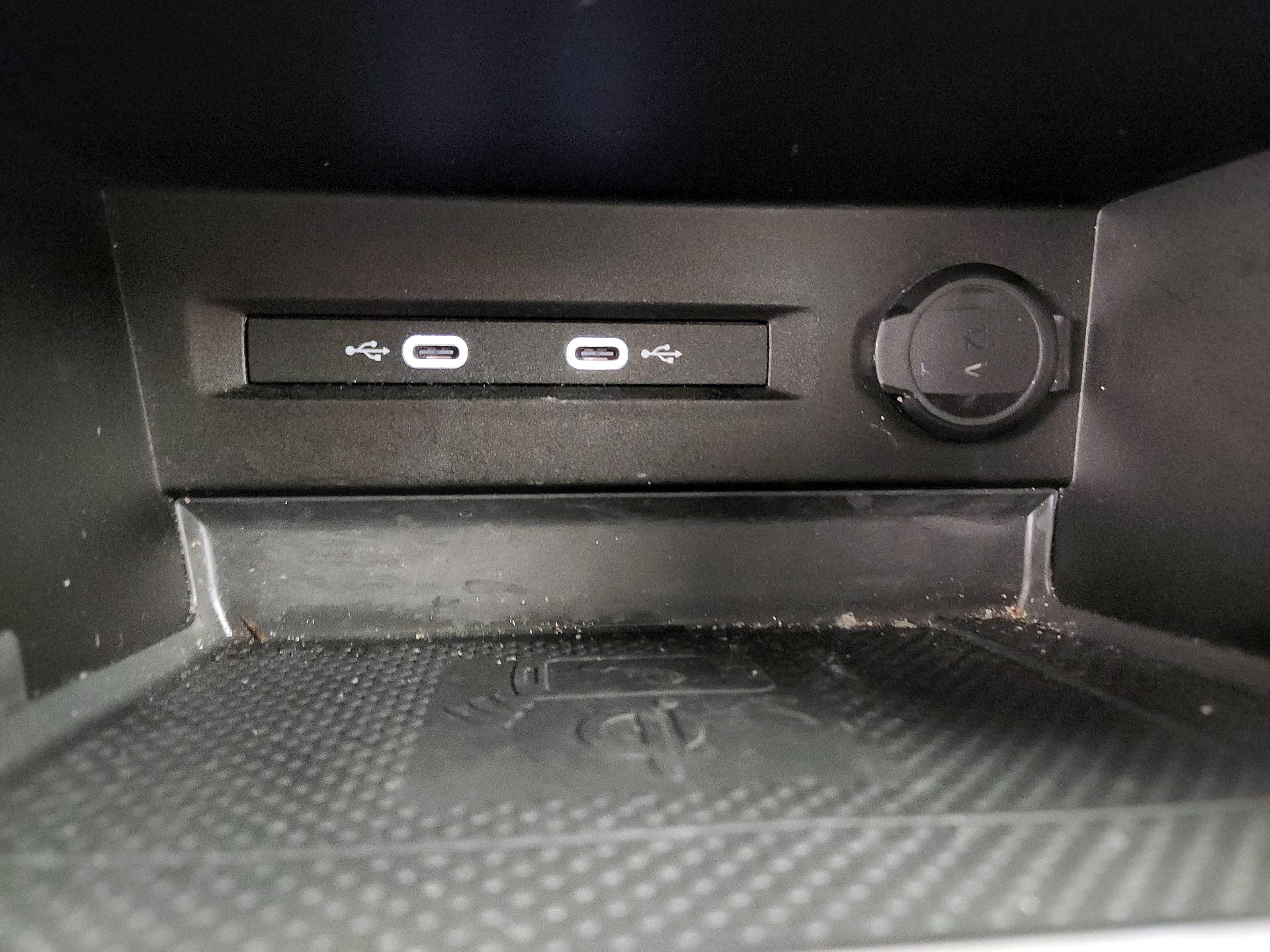 Thumbnail: 2022 Volkswagen Taos - 18