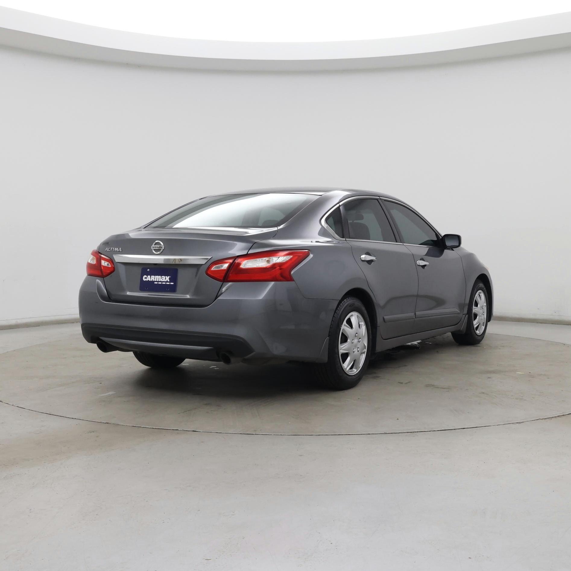 Thumbnail: 2016 Nissan Altima - 8