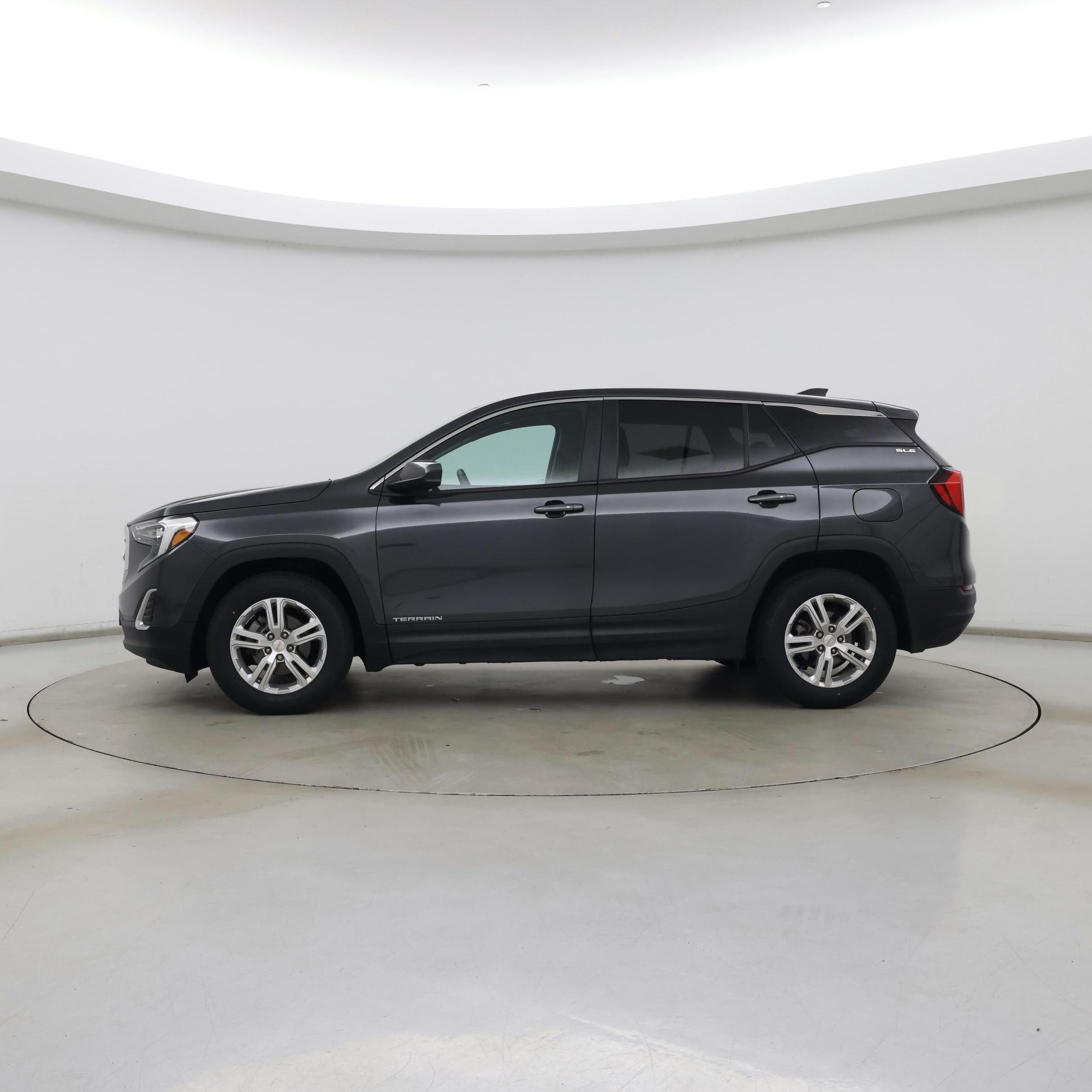 Thumbnail: 2018 GMC Terrain - 3