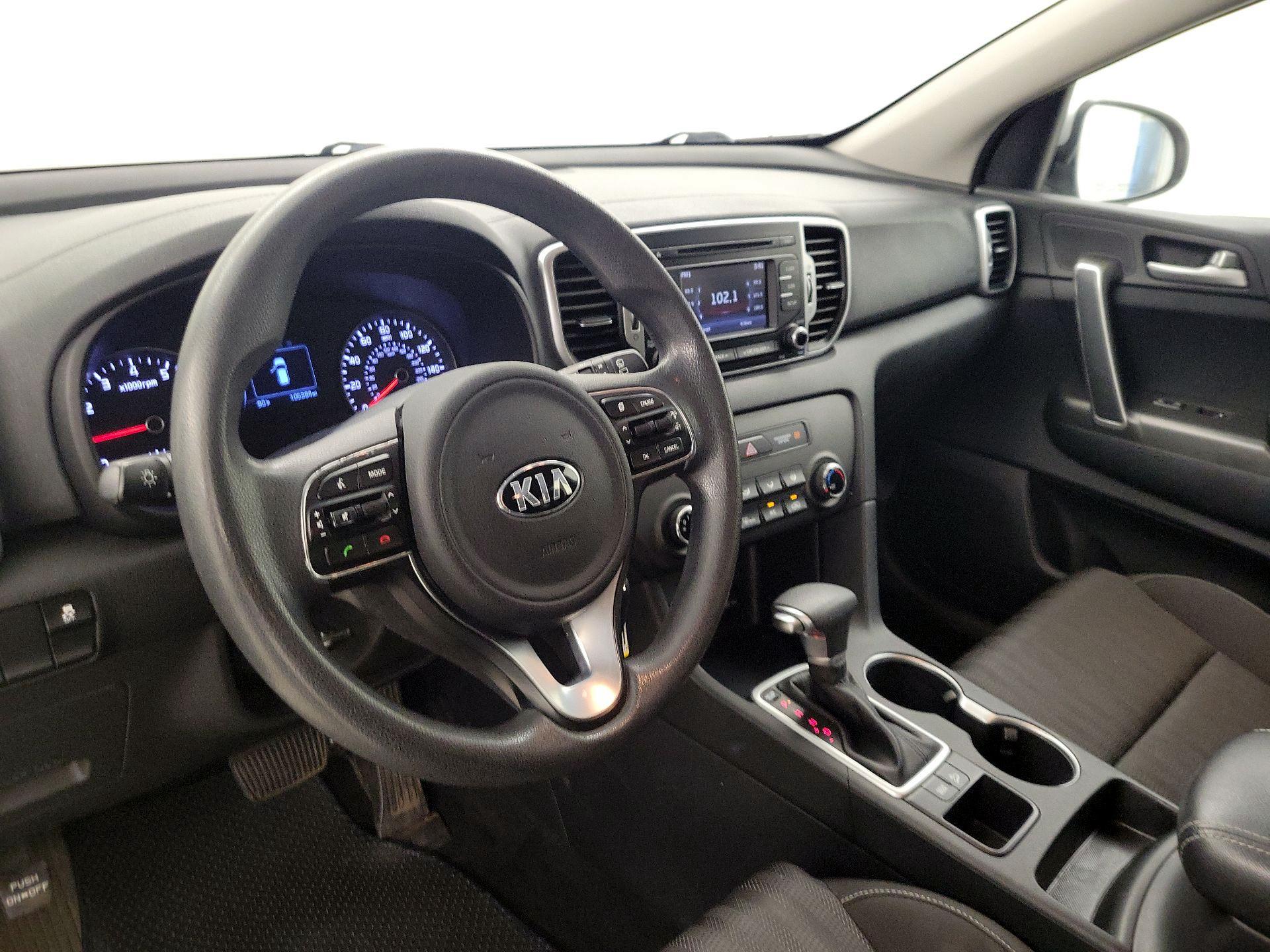 Thumbnail: 2017 Kia Sportage - 9