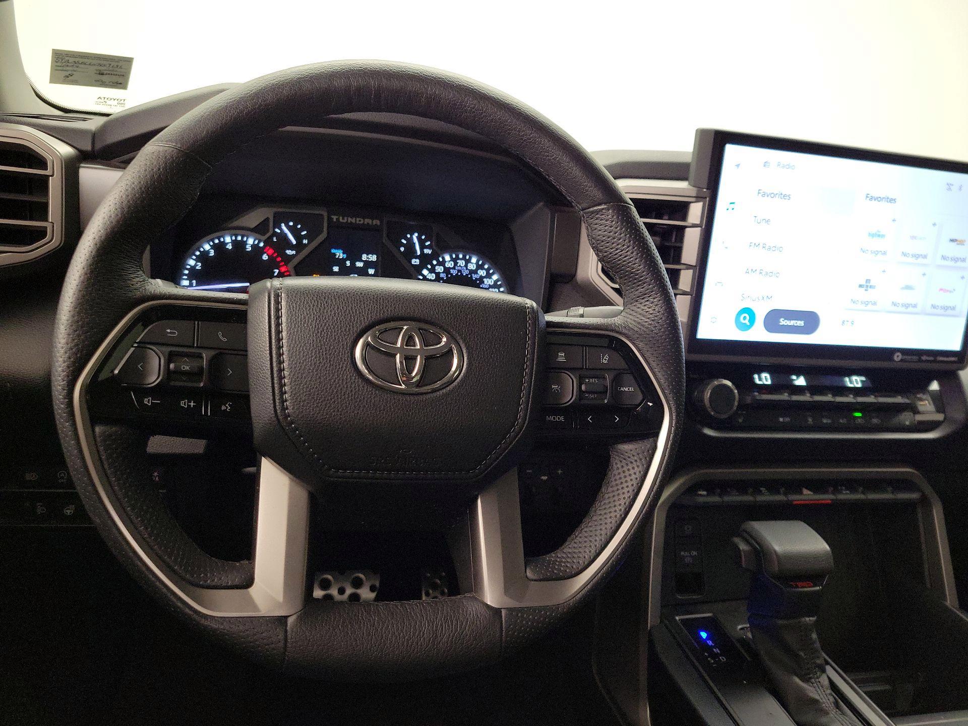 Thumbnail: 2022 Toyota Tundra - 10