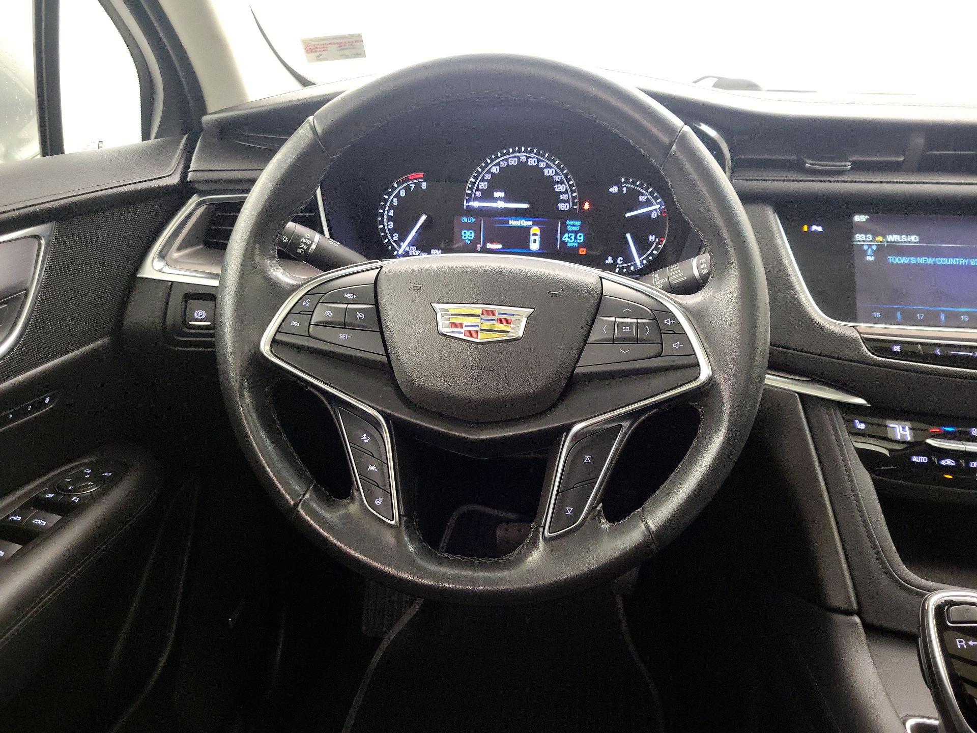 Thumbnail: 2019 Cadillac XT5 - 10