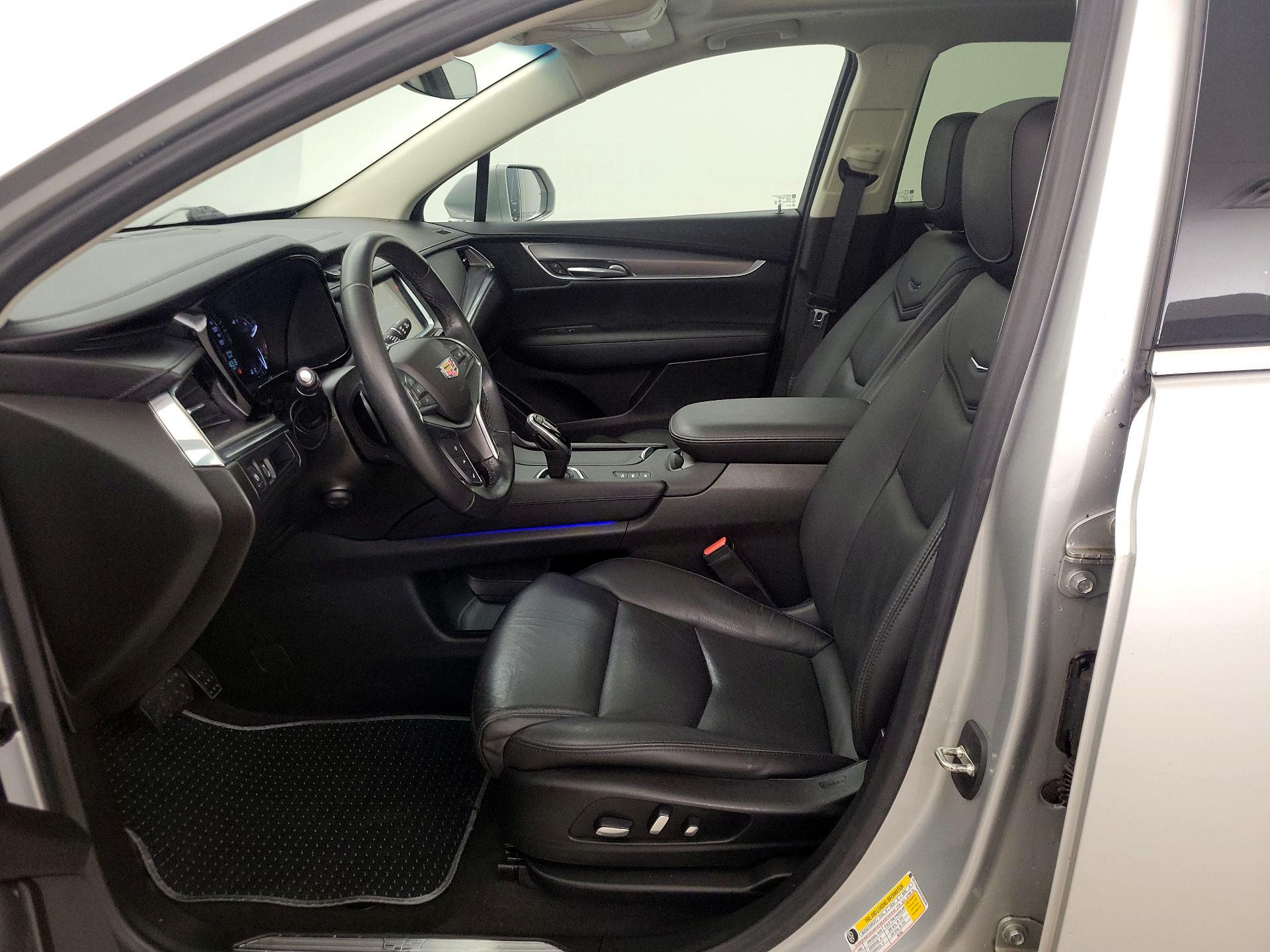 Thumbnail: 2019 Cadillac XT5 - 11