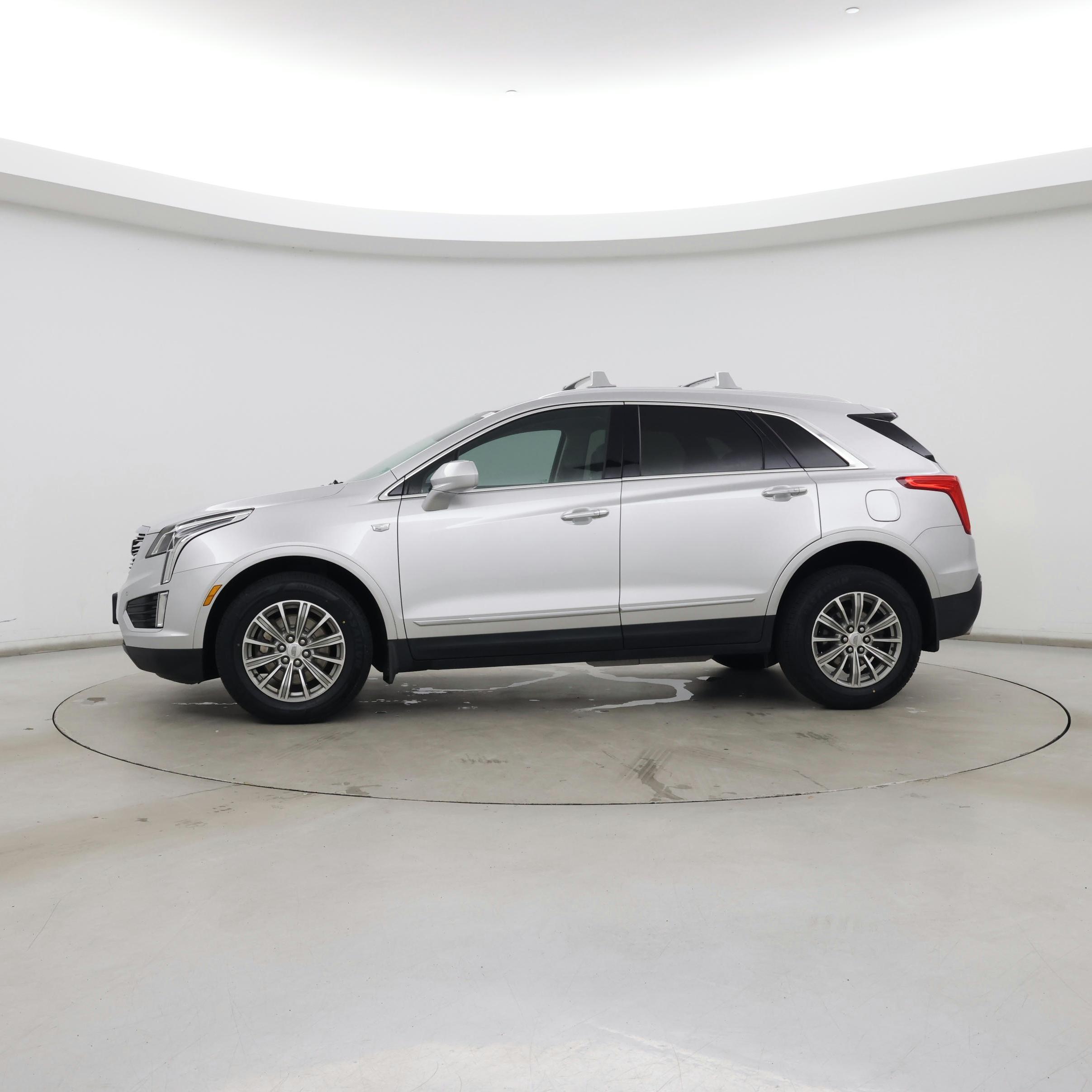 Thumbnail: 2019 Cadillac XT5 - 3