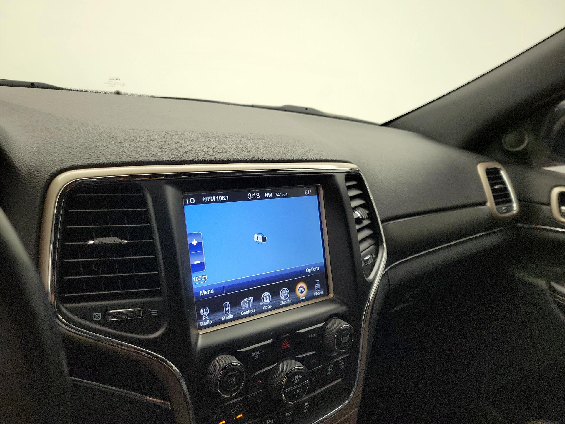 Thumbnail: 2015 Jeep Grand Cherokee - 14