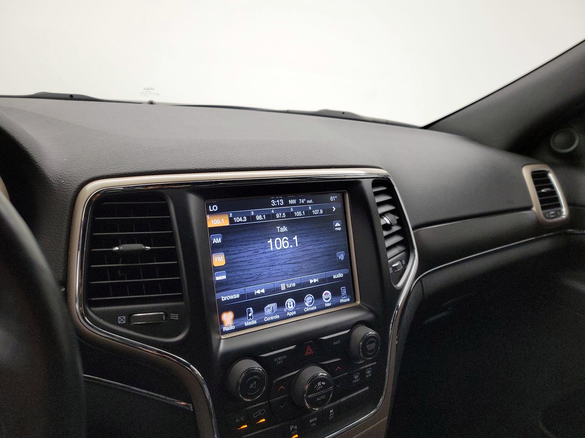 Thumbnail: 2015 Jeep Grand Cherokee - 16