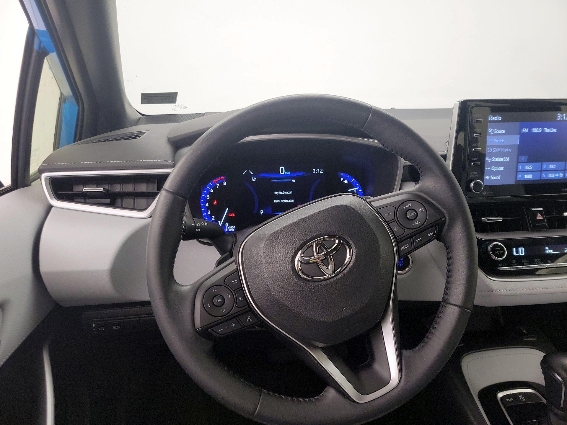 Thumbnail: 2022 Toyota Corolla - 10