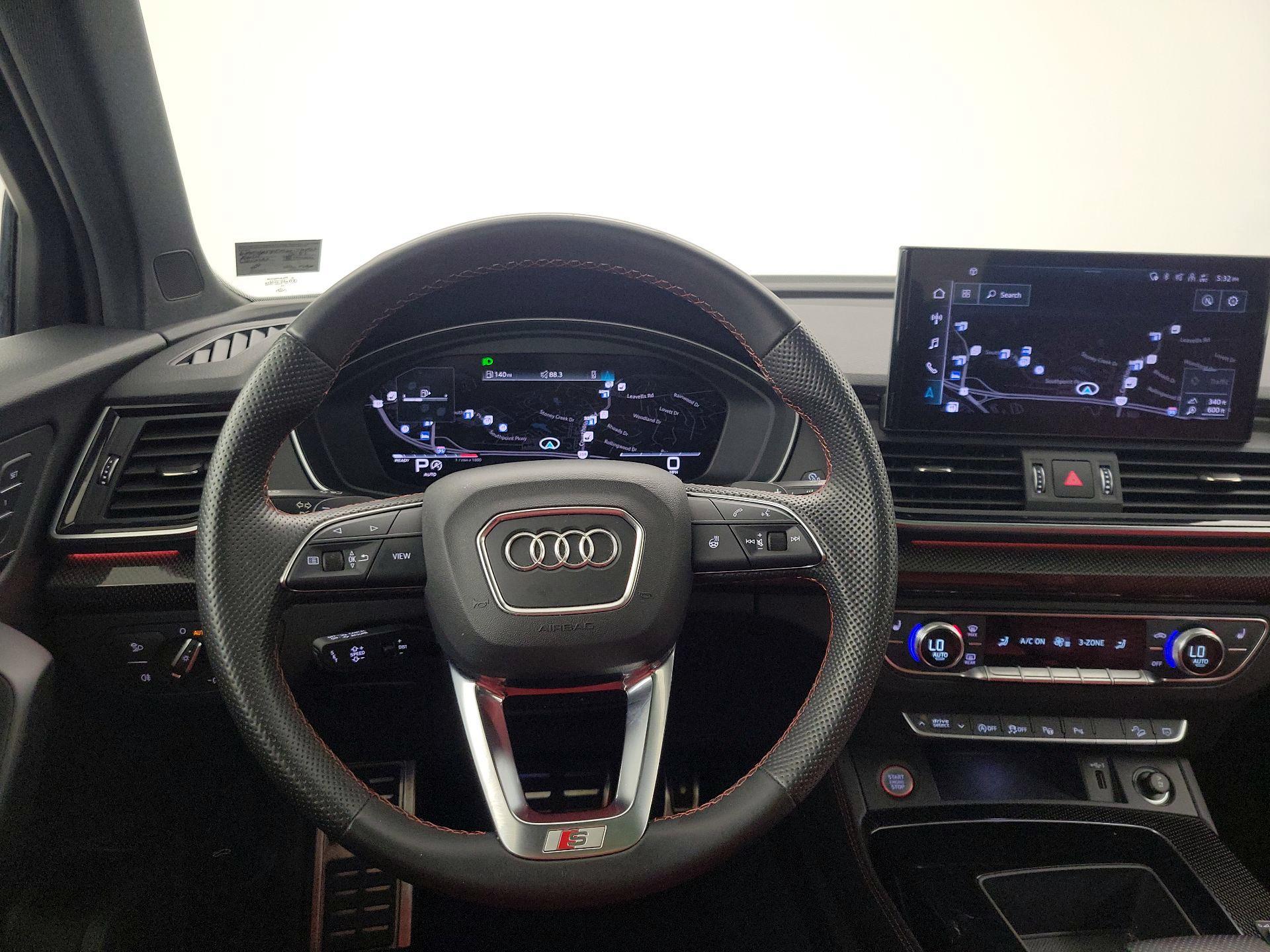 Thumbnail: 2021 Audi SQ5 - 10
