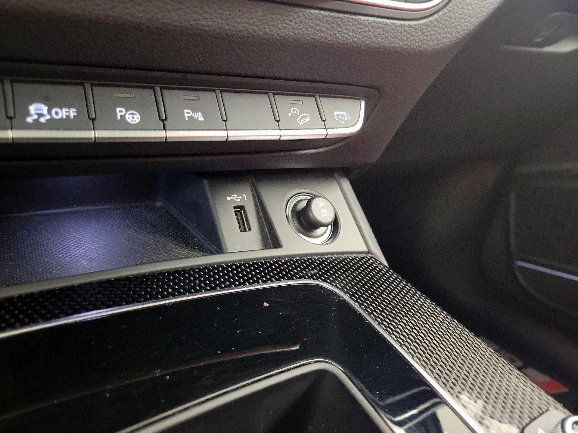 Thumbnail: 2021 Audi SQ5 - 19