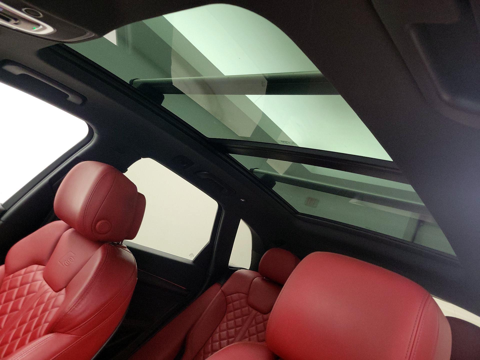 Thumbnail: 2021 Audi SQ5 - 20
