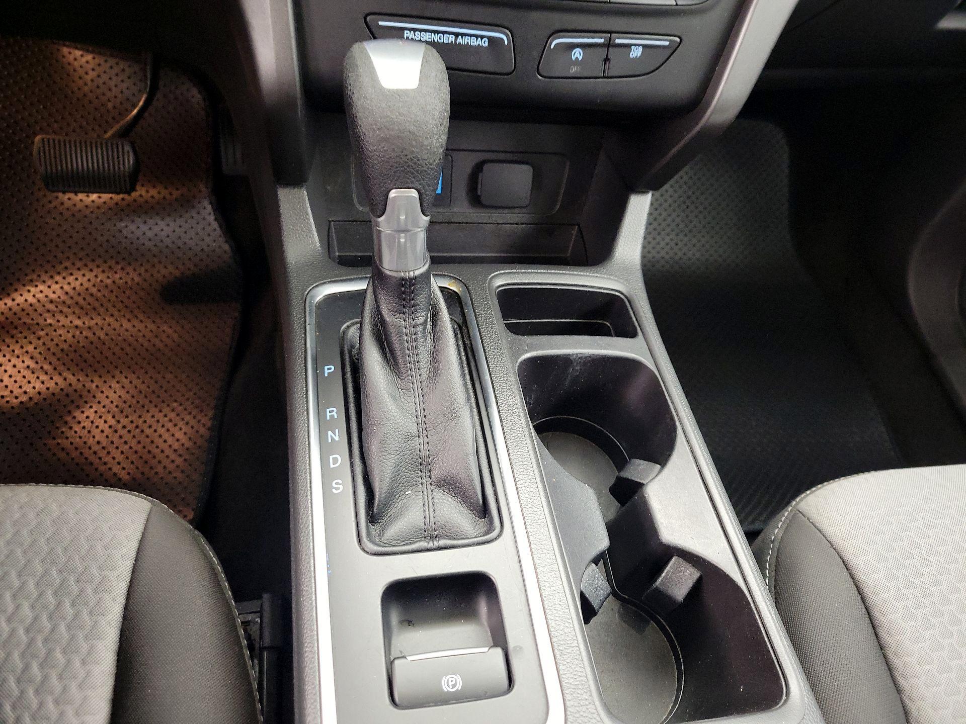Thumbnail: 2017 Ford Escape - 17