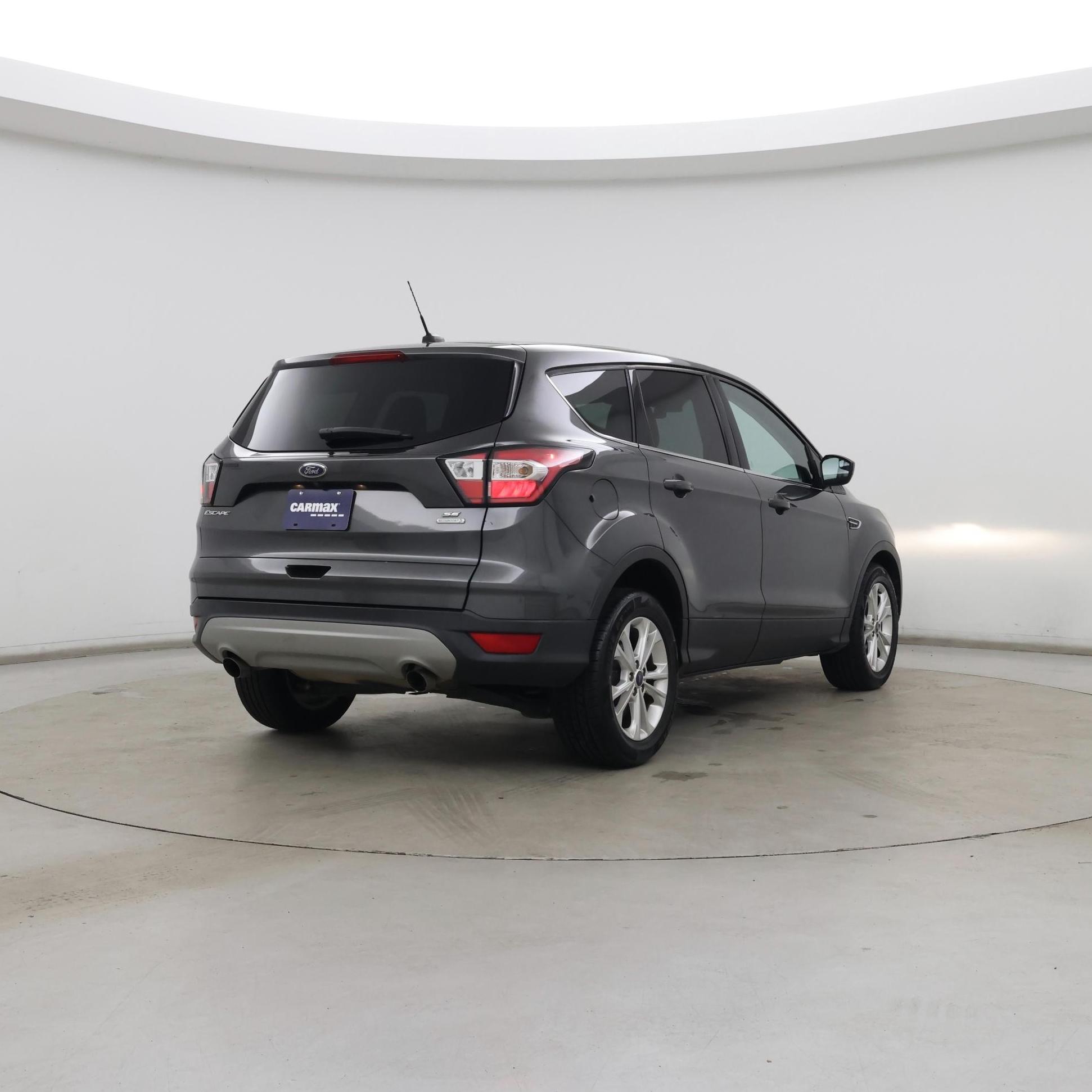 Thumbnail: 2017 Ford Escape - 8