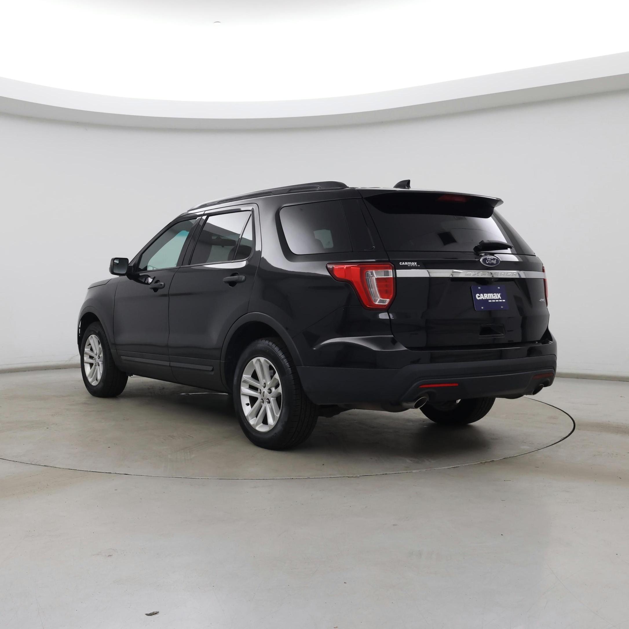 Thumbnail: 2016 Ford Explorer - 2