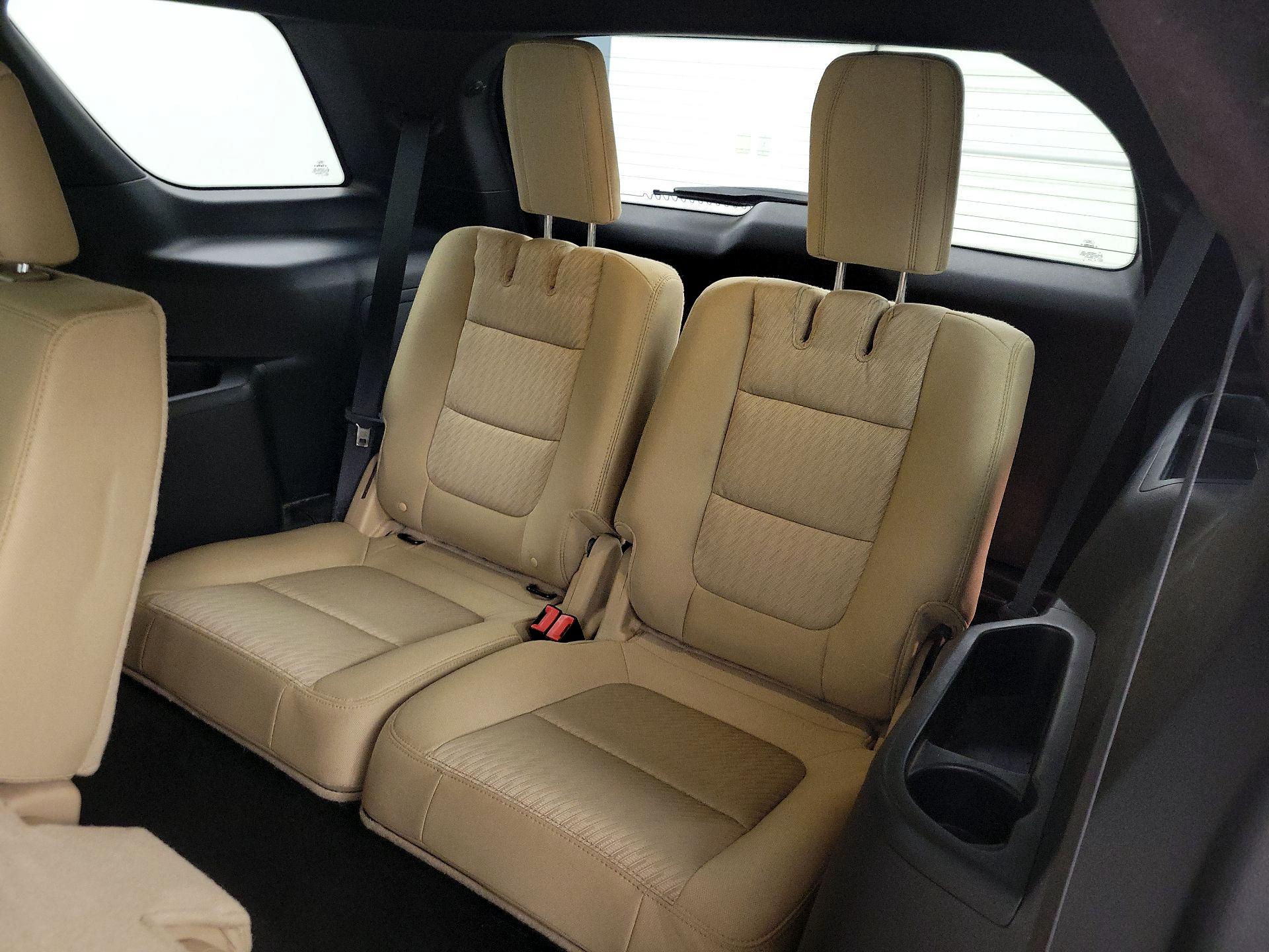 Thumbnail: 2016 Ford Explorer - 20