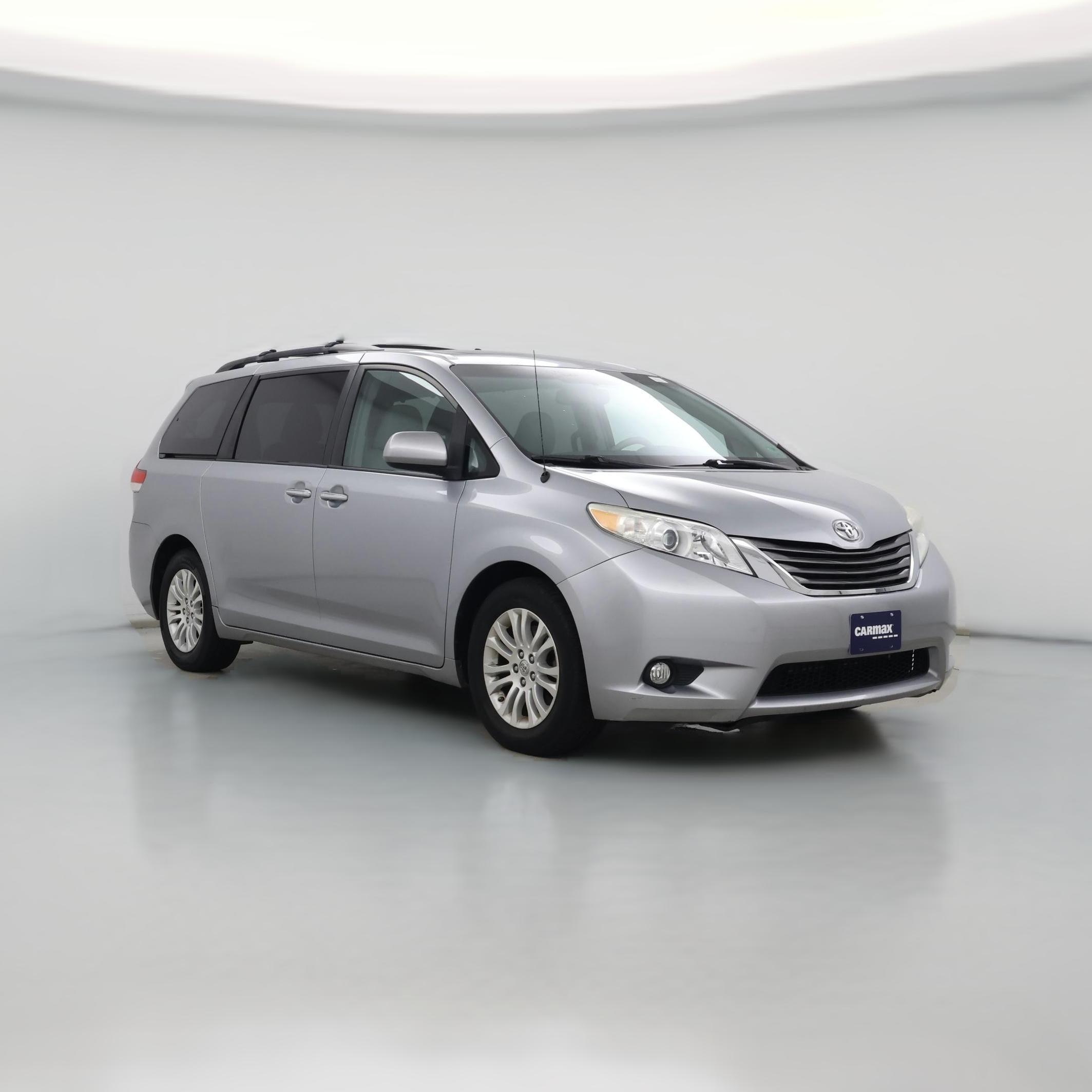 Thumbnail: 2014 Toyota Sienna - 1