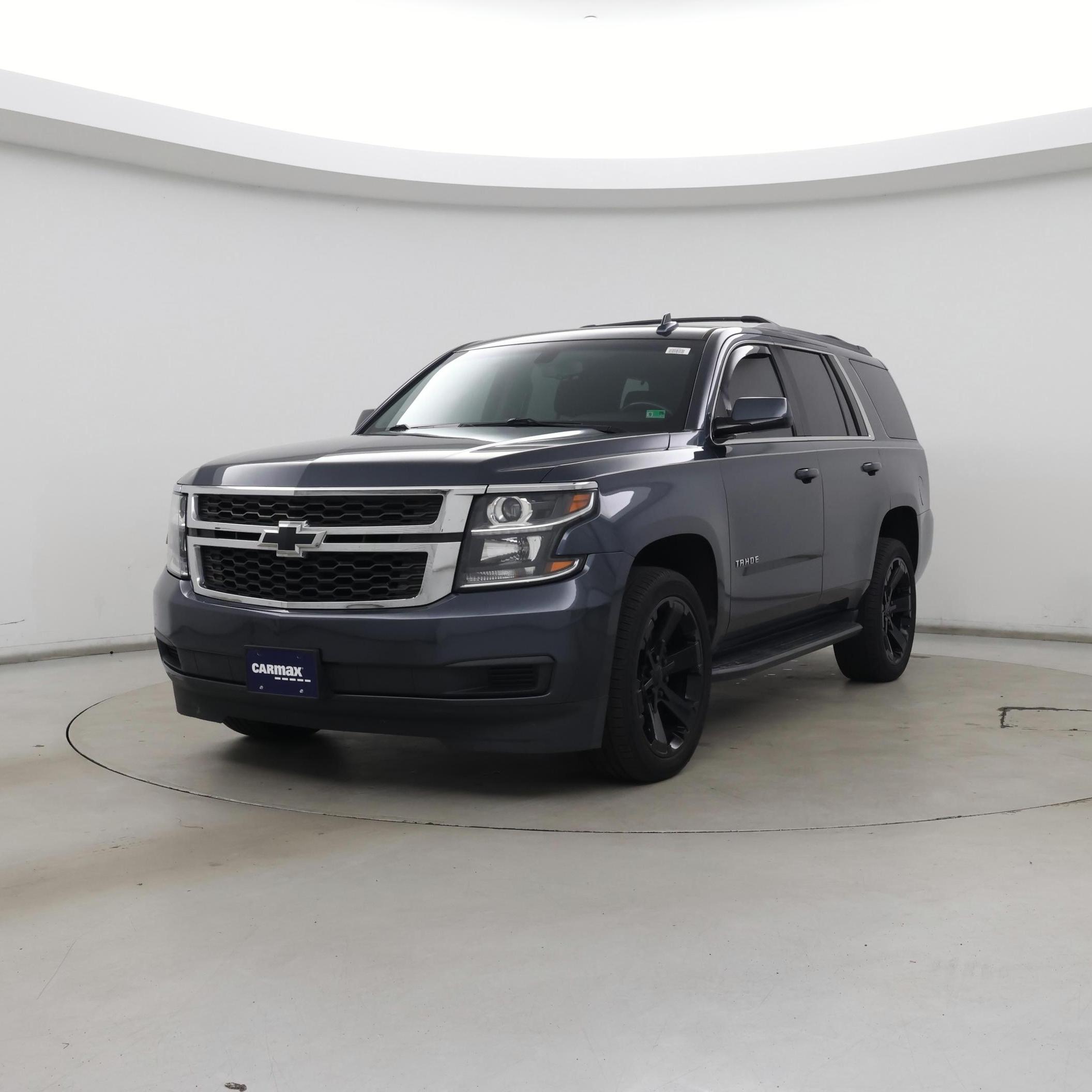 Thumbnail: 2019 Chevrolet Tahoe - 4