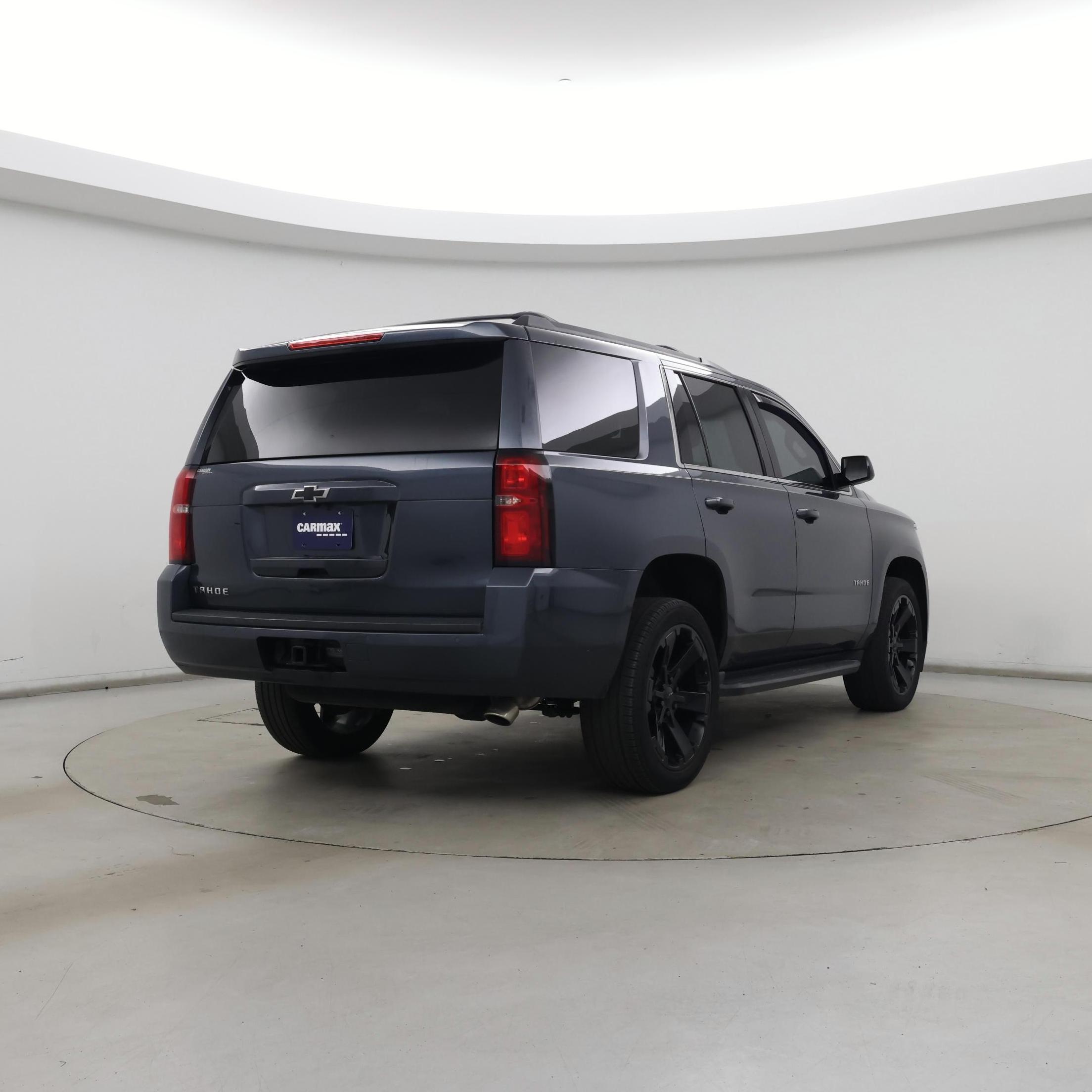 Thumbnail: 2019 Chevrolet Tahoe - 8