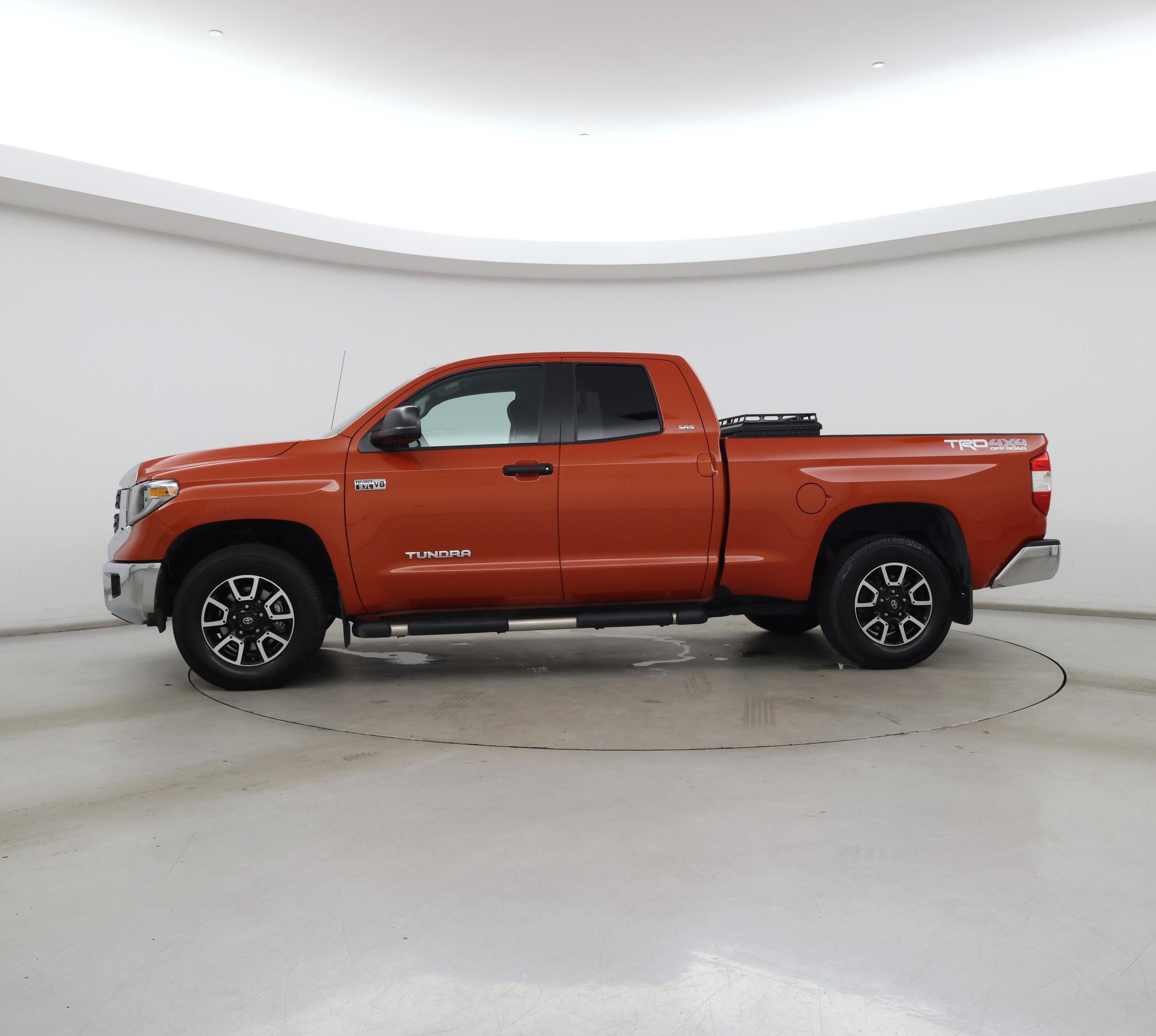 Thumbnail: 2018 Toyota Tundra - 3