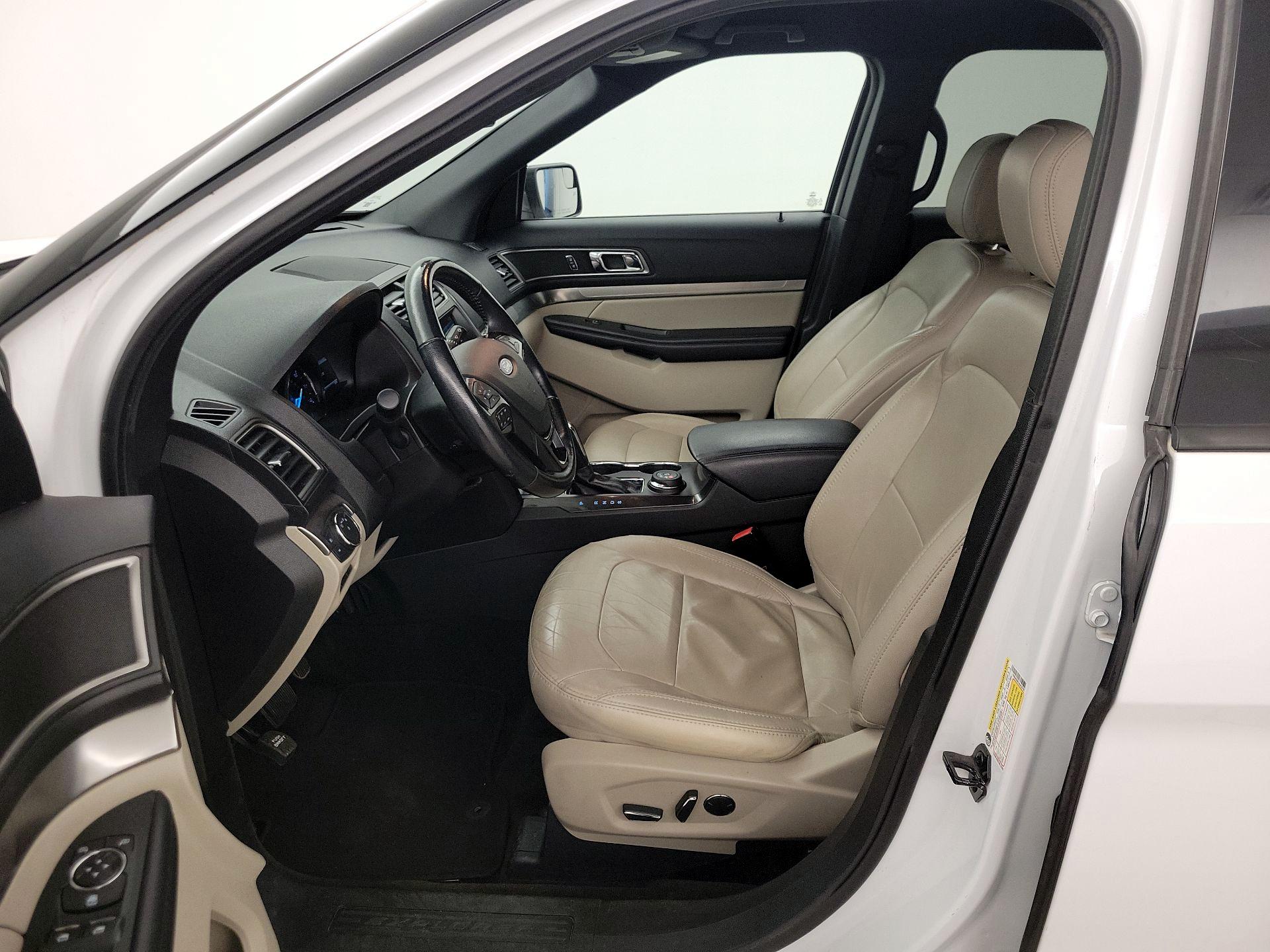 Thumbnail: 2018 Ford Explorer - 11