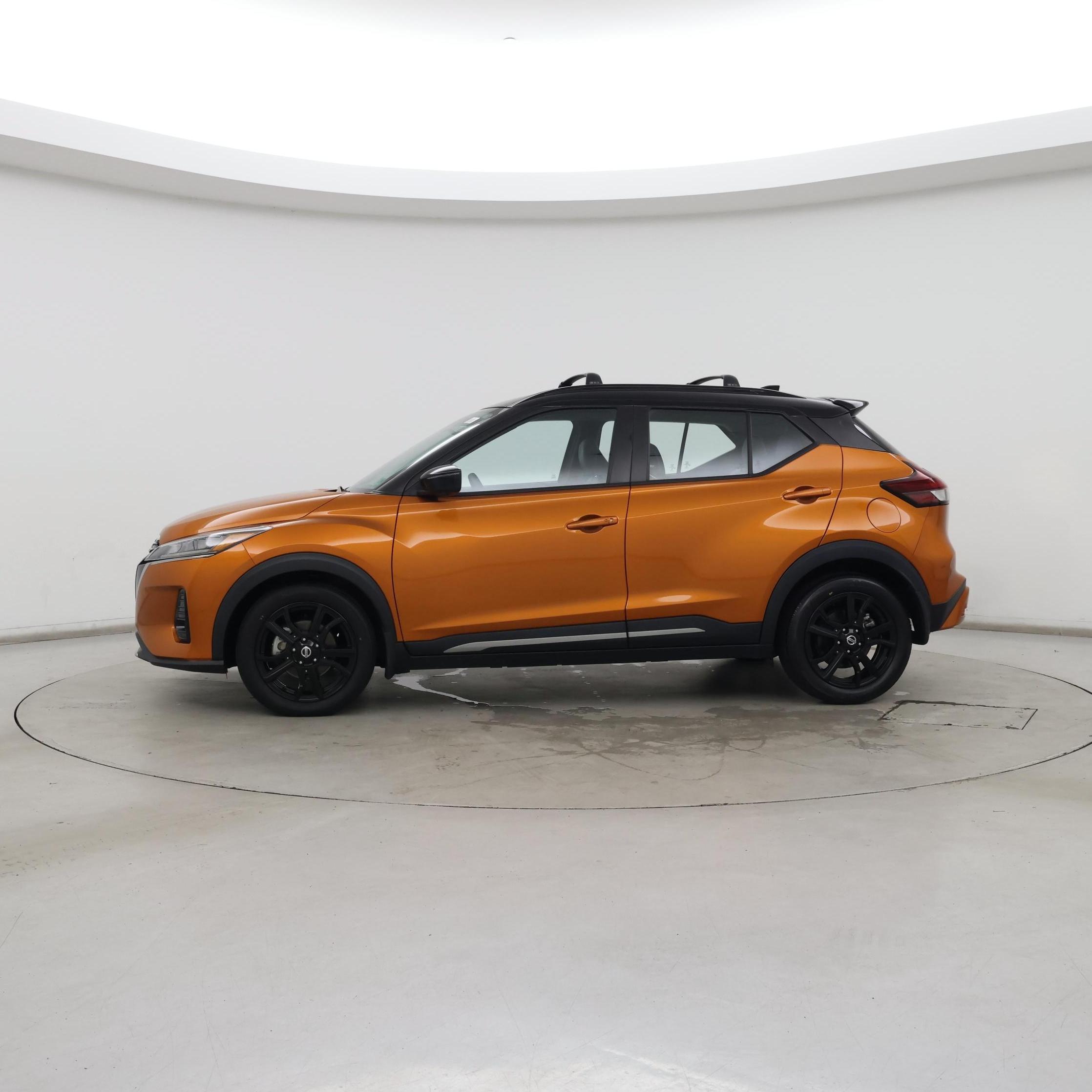 Thumbnail: 2021 Nissan Kicks - 3