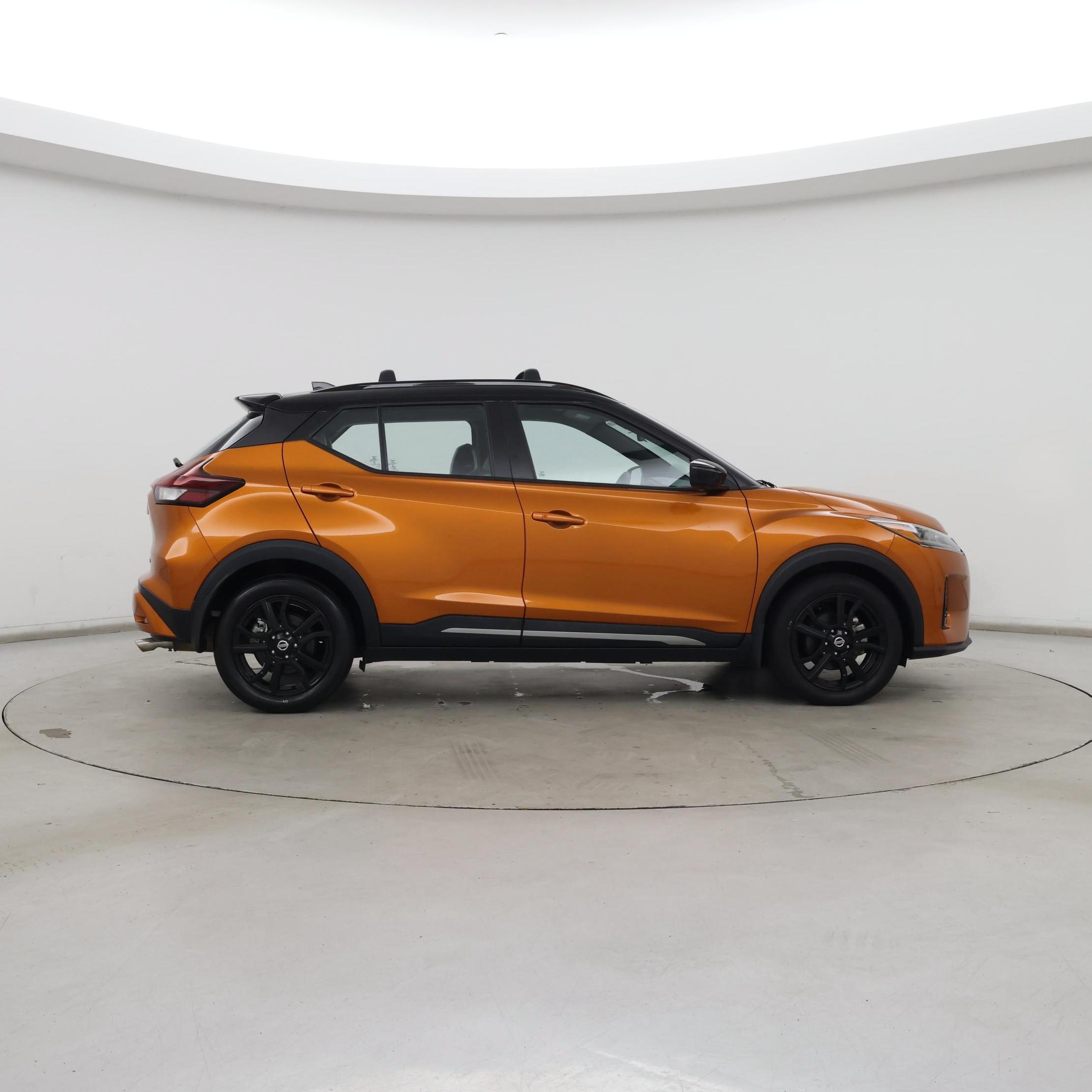 Thumbnail: 2021 Nissan Kicks - 7