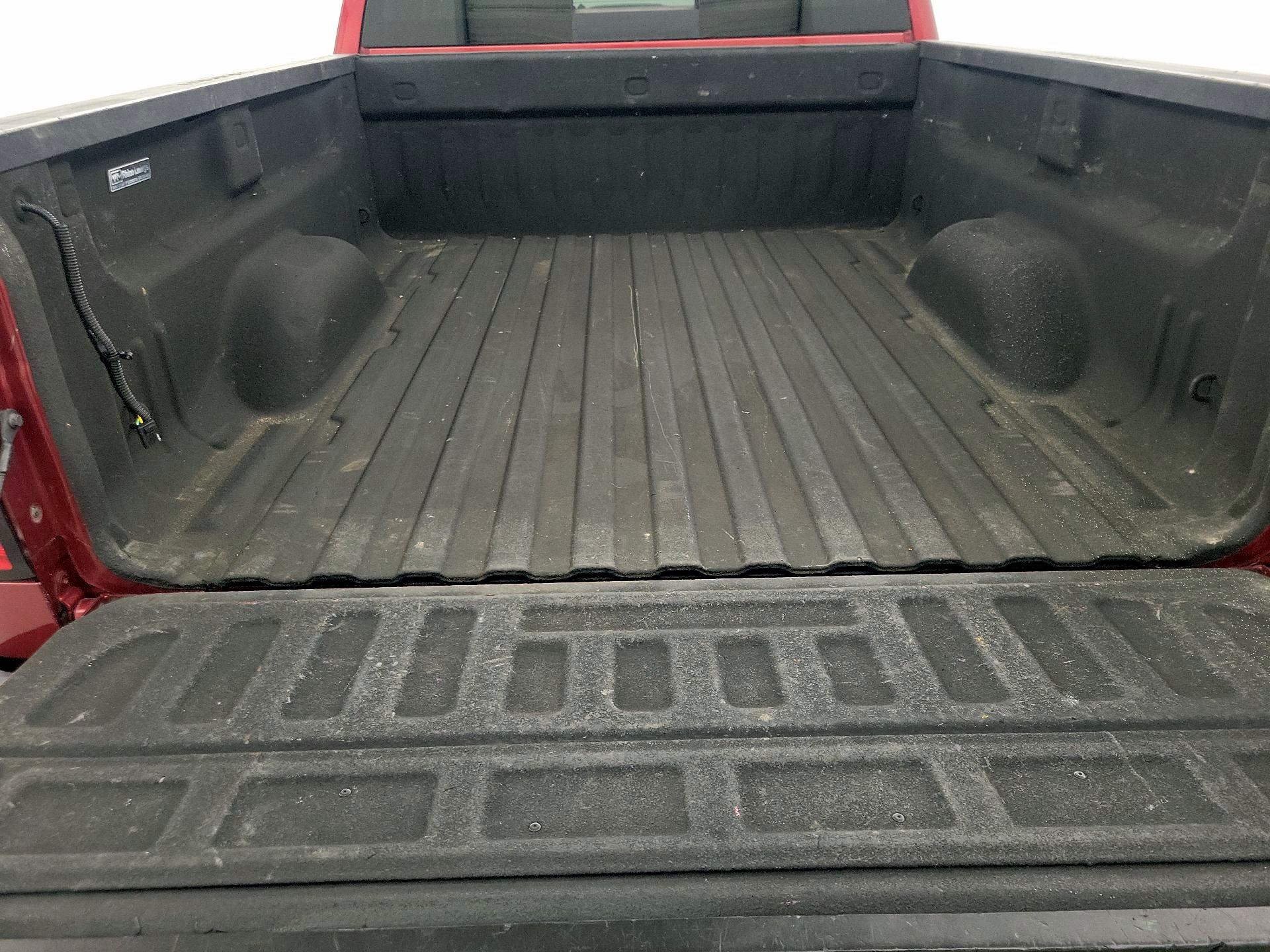 Thumbnail: 2018 Chevrolet Silverado 1500 - 20