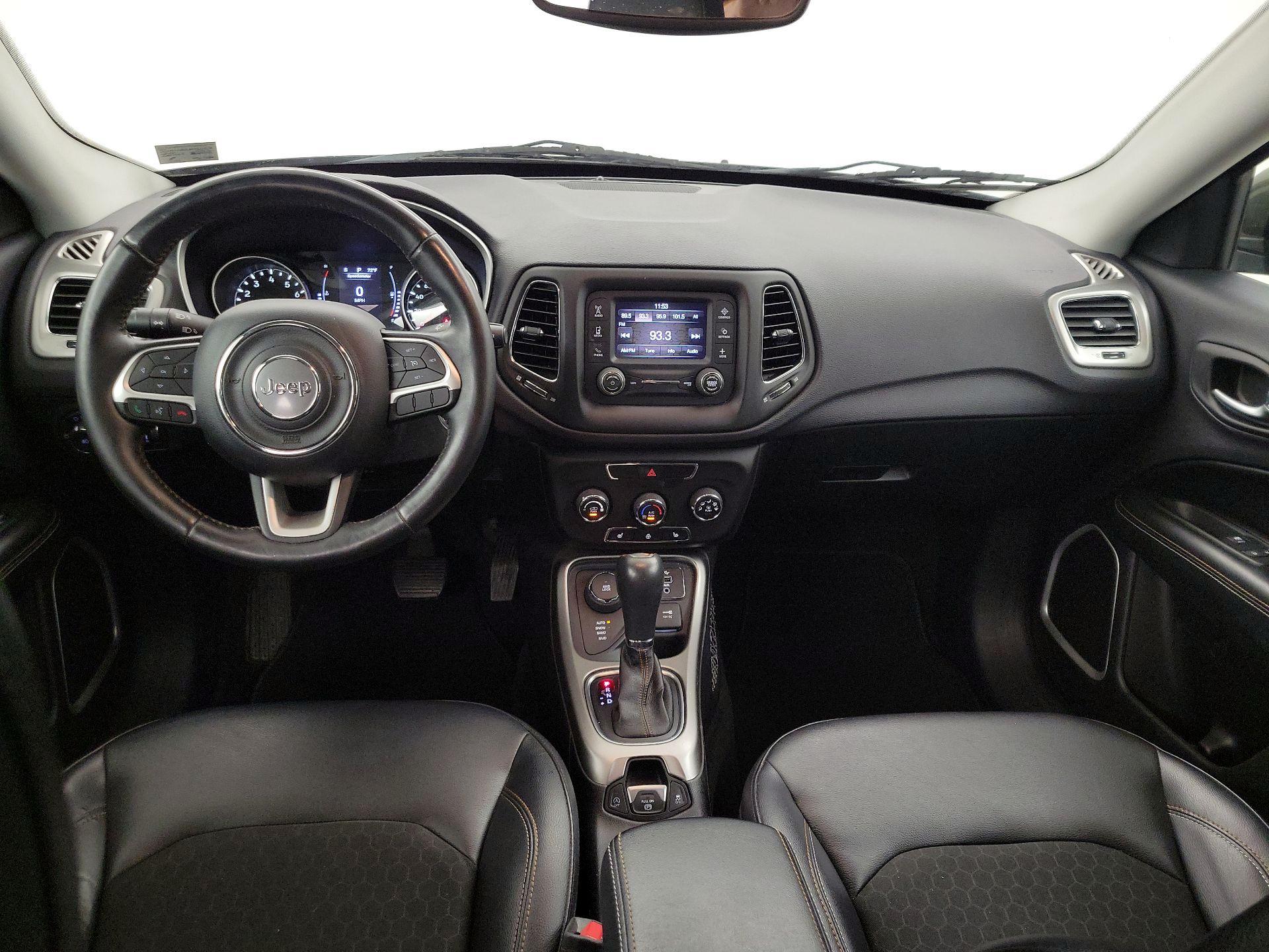 Thumbnail: 2017 Jeep Compass - 9