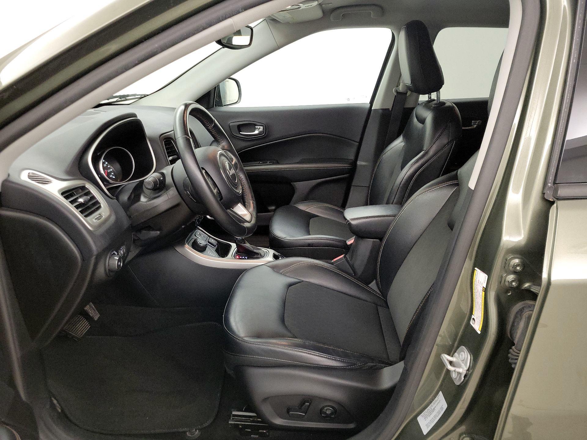 Thumbnail: 2017 Jeep Compass - 11