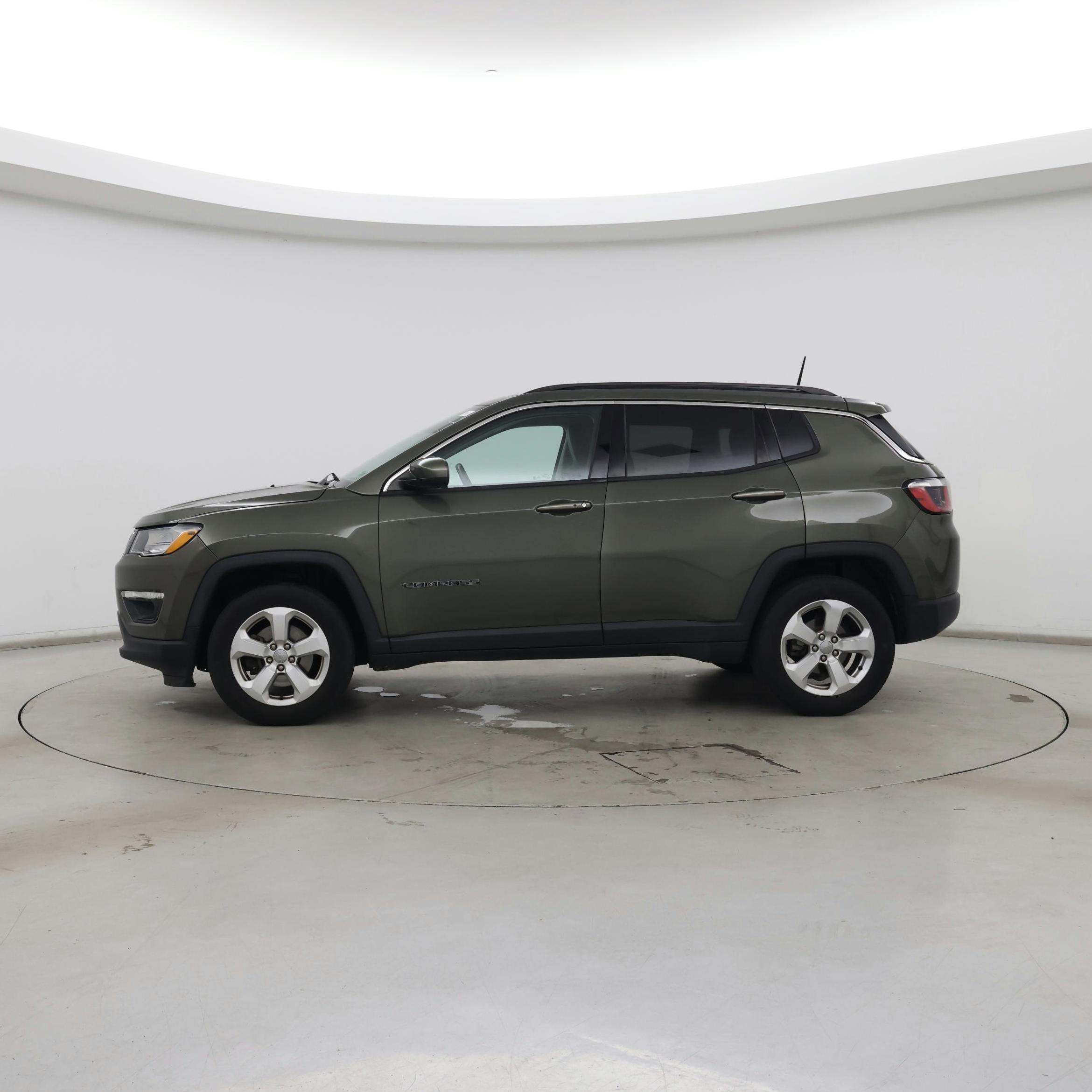 Thumbnail: 2017 Jeep Compass - 3