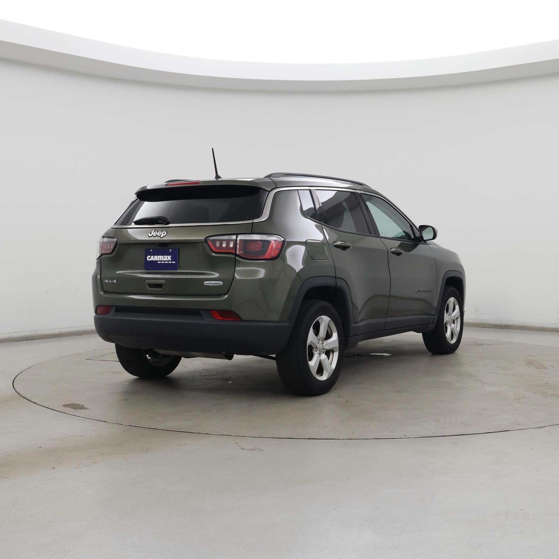 Thumbnail: 2017 Jeep Compass - 8